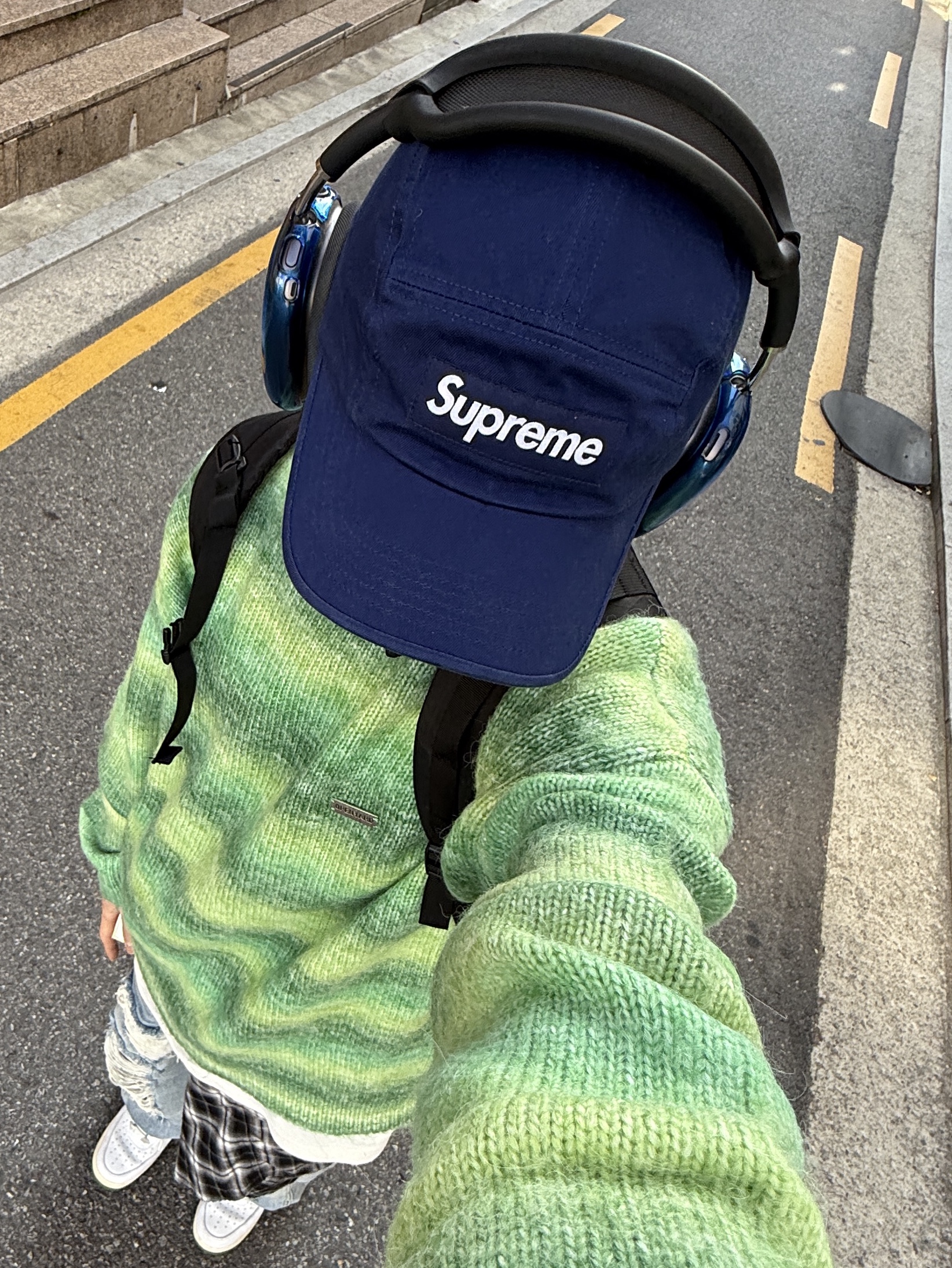 Nike Air Force 1 '07 LV8 Varsity White Pine Green, Supreme Backpack Black - 23FW 착용 스타일 - 7