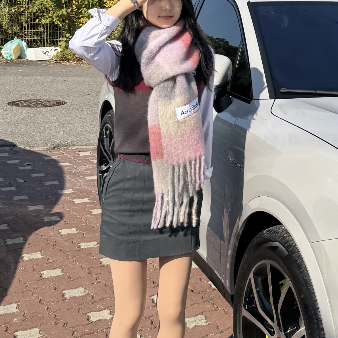 Acne Studios Mohair Check Muffler Fuchsia Lilac Pink 착용 스타일