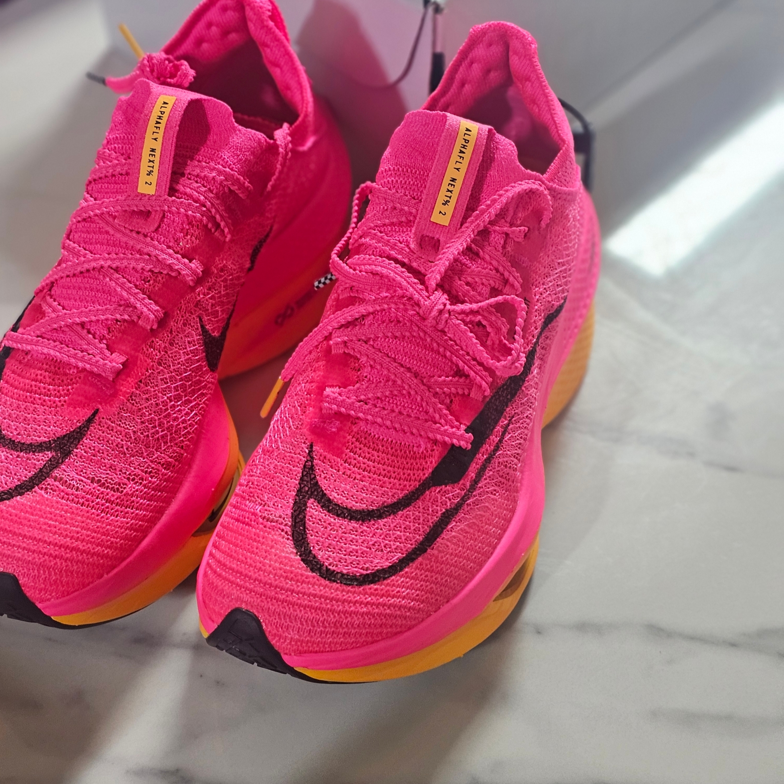 (W) Nike Air Zoom Alphafly Next% 2 Hyper Pink 착용 스타일