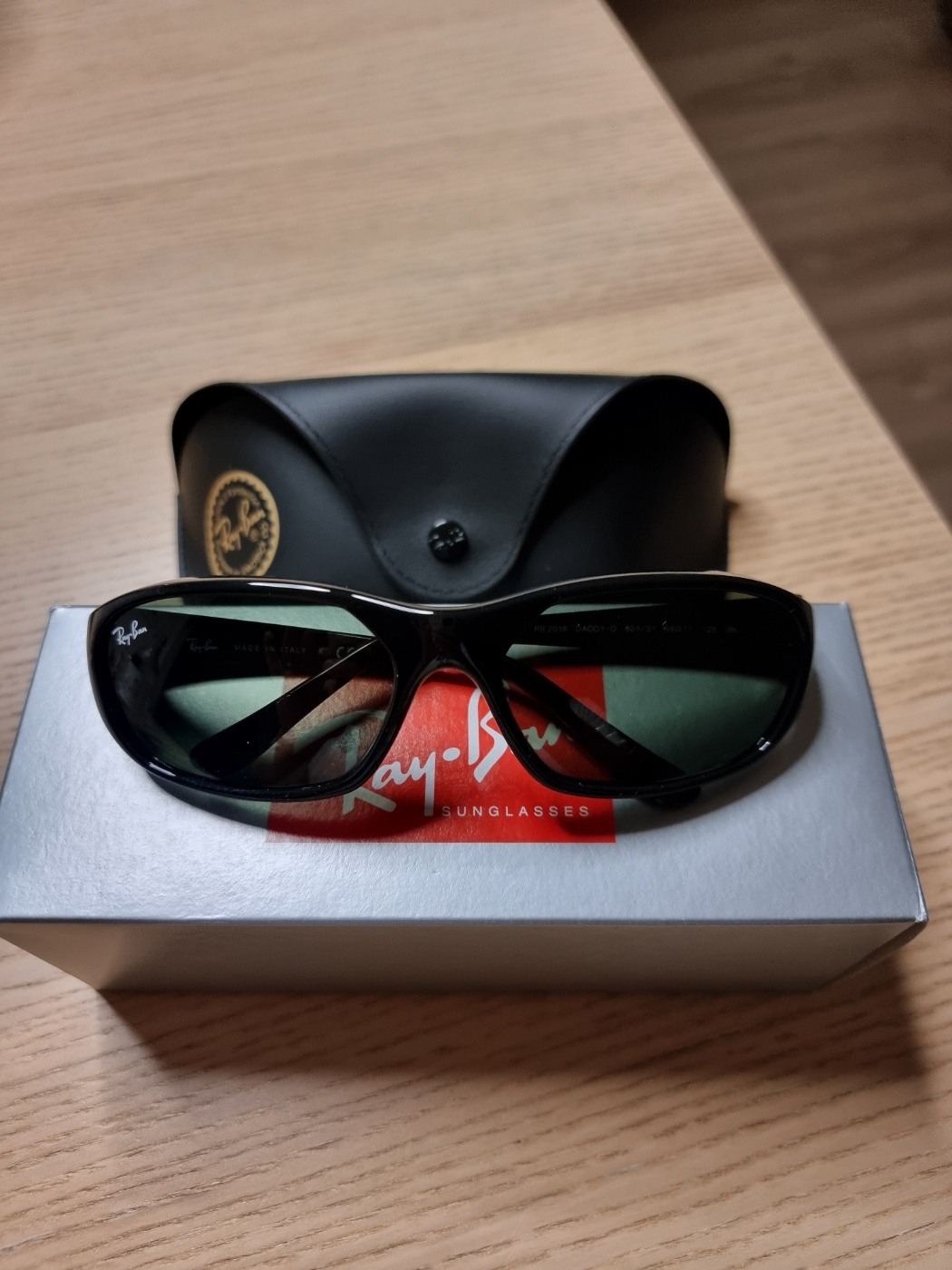 Ray-Ban DADDY-O II Polished Black Frame Green Classic G-15 Lenses 착용 스타일