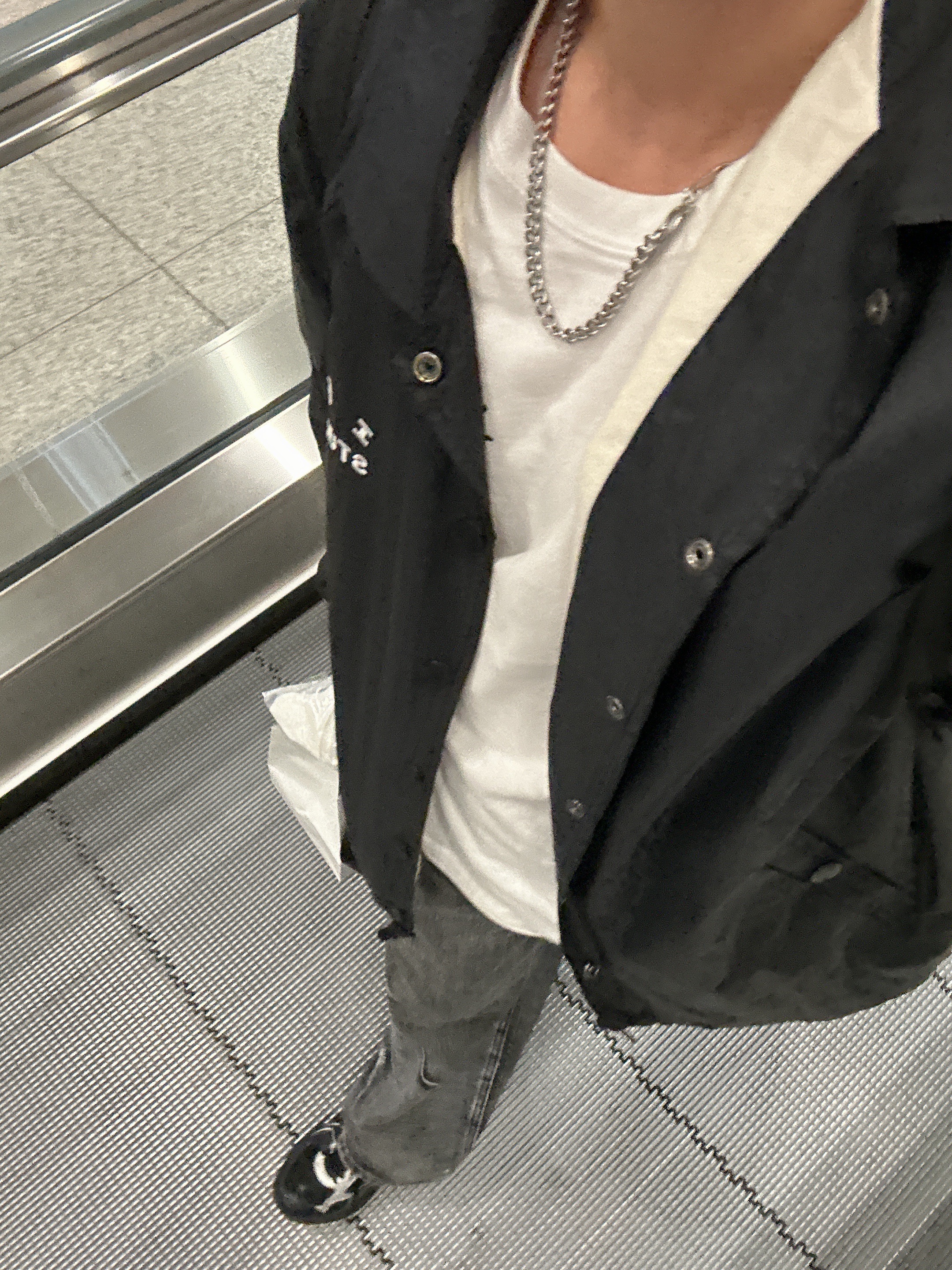 IAB Studio Coach Jacket Black 착용 스타일 - 3