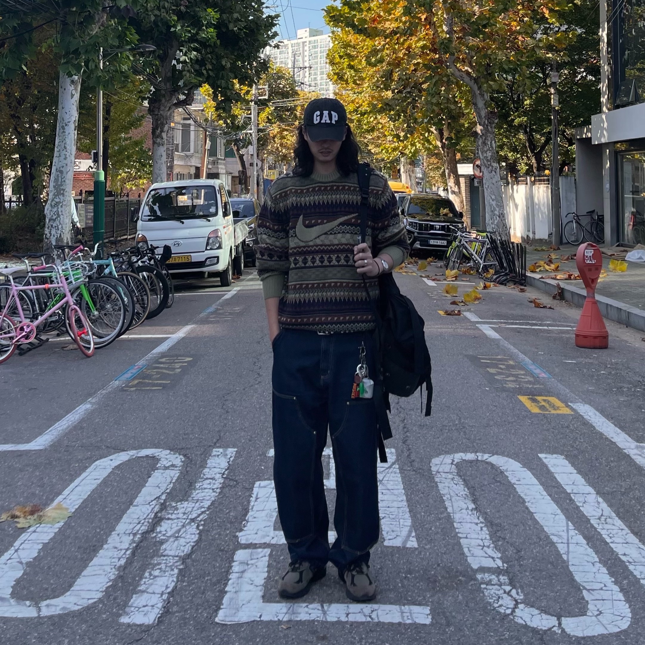 New Balance x JJJJound 990v3 Brown Black, Carhartt WIP Nash Loose Fit Double Knee Pants Blue Rinsed 착용 스타일