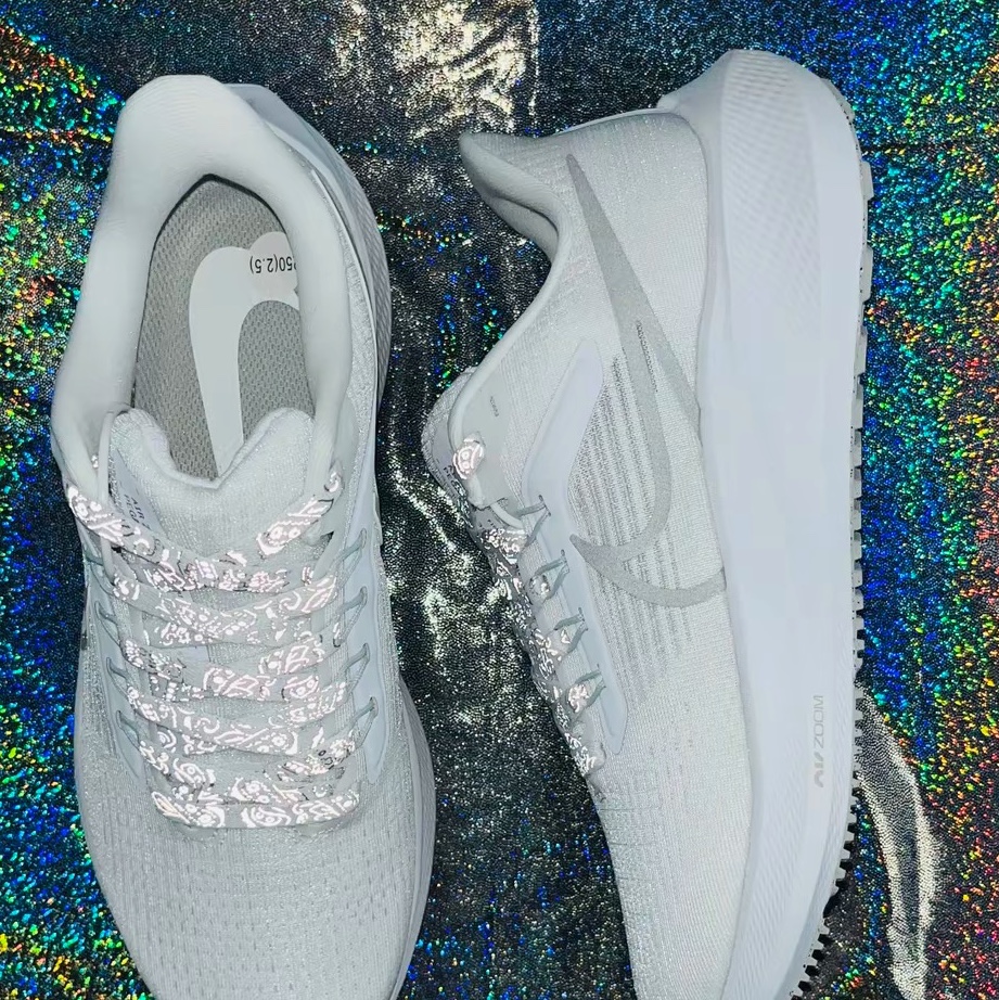 Nike Air Zoom Pegasus 39 White Grey Fog 착용 스타일 - 1