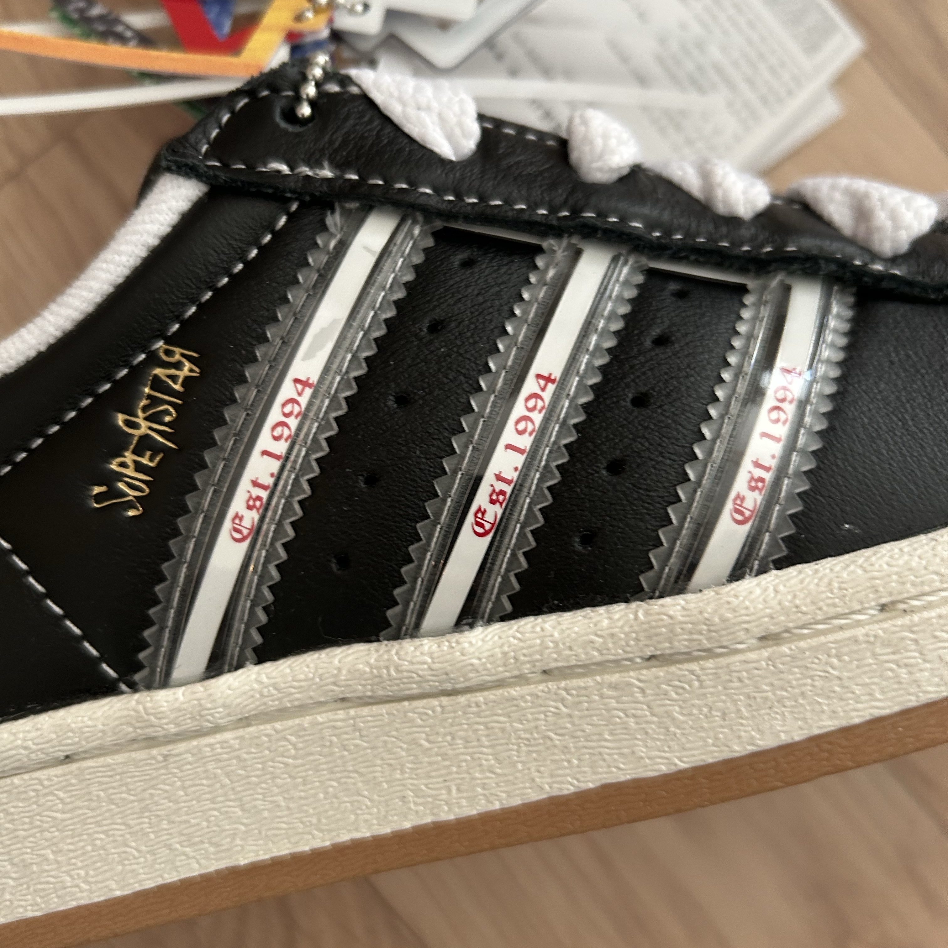Adidas x KoRn Superstar 30th Anniversary Core Black Translucent 착용 스타일