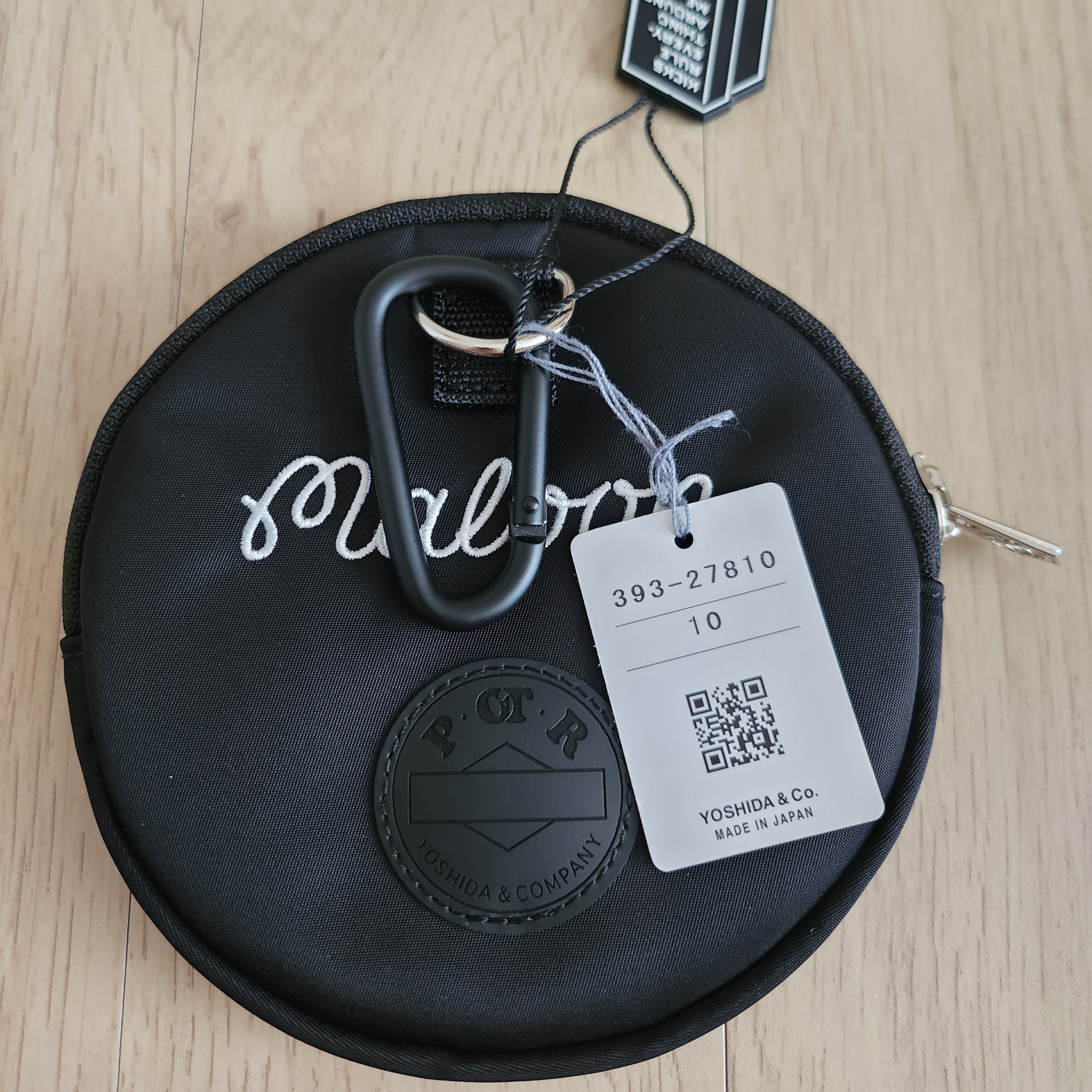 Malbon Golf x Porter POTR Buckets Ball Case Black 착용 스타일 - 2