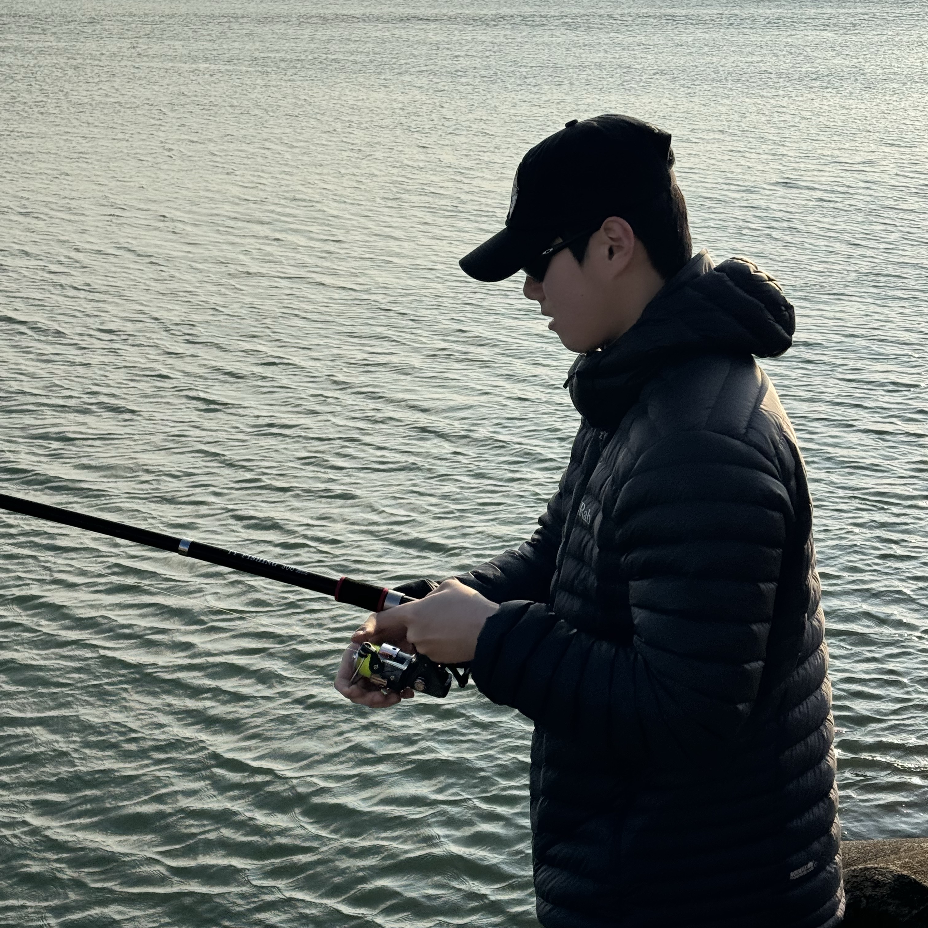 Rab Microlight Alpine Jacket Black, Oakley Eye Jacket Redux Matte Black Frame Prizm Grey Lenses High Bridge Fit 착용 스타일
