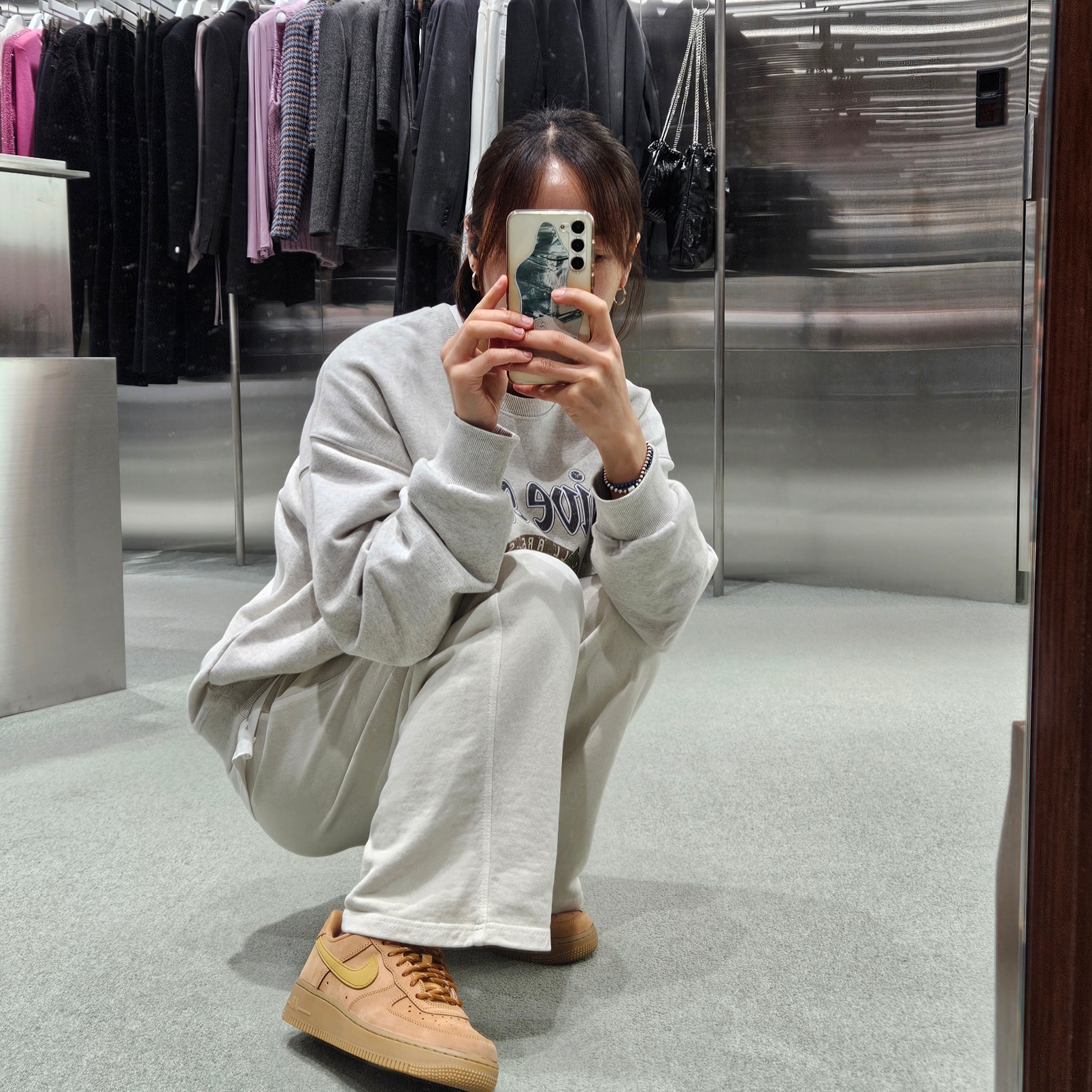 (W) Nike Air Force 1 '07 WB Flax Wheat 착용 스타일