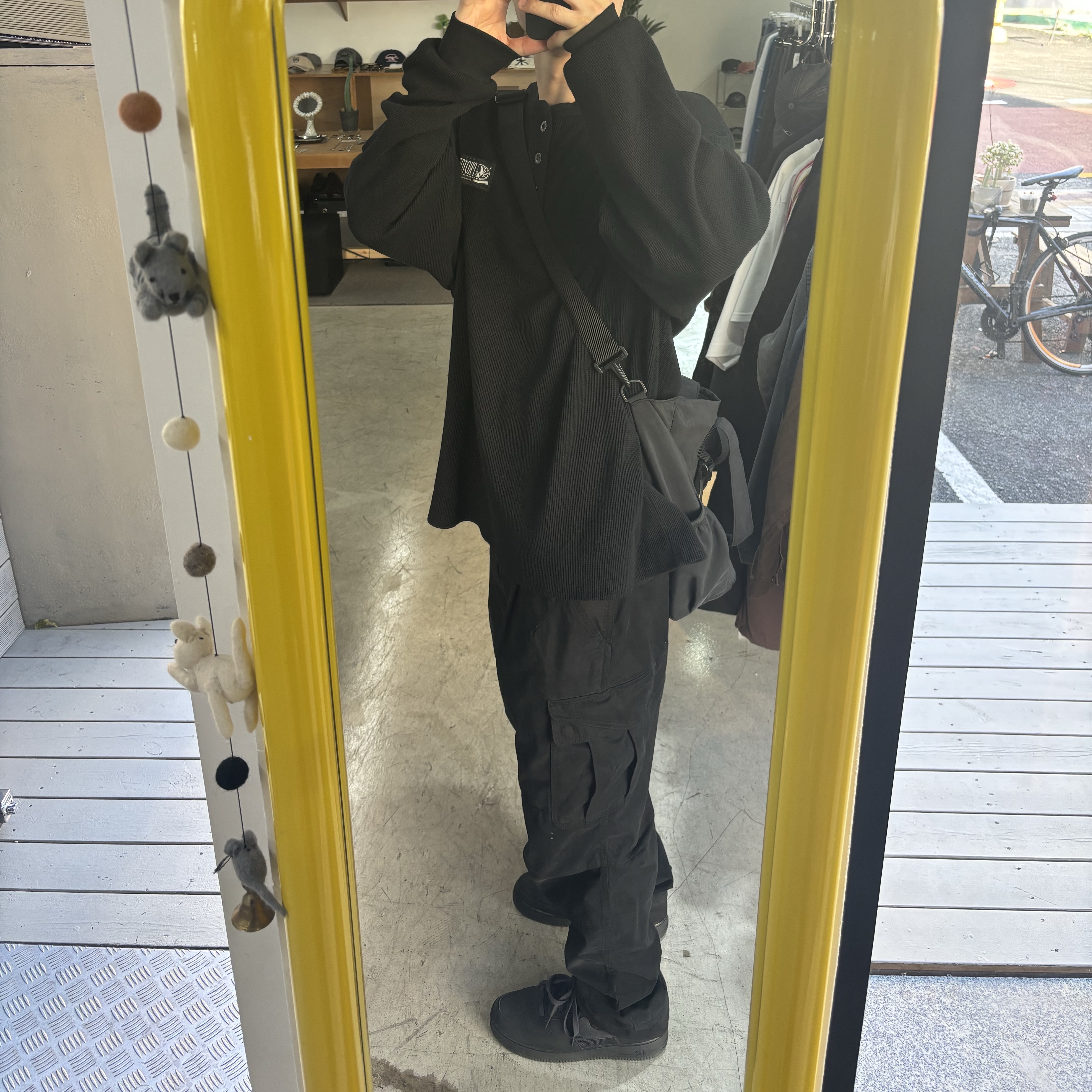 [더블적립] ETCE Prototype Layered Cargo Pants Black, Nike x Slam Jam Air Force 1 Low SP Black Off Noir 착용 스타일 - 3