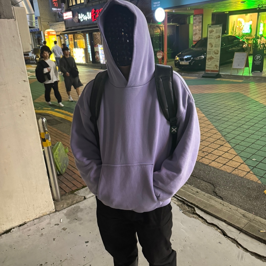 Yeezy Gap Engineered By Balenciaga 115 Dry Bag Black, Yeezy Gap Engineered By Balenciaga Sateen Cargo Pants Black 착용 스타일 - 2