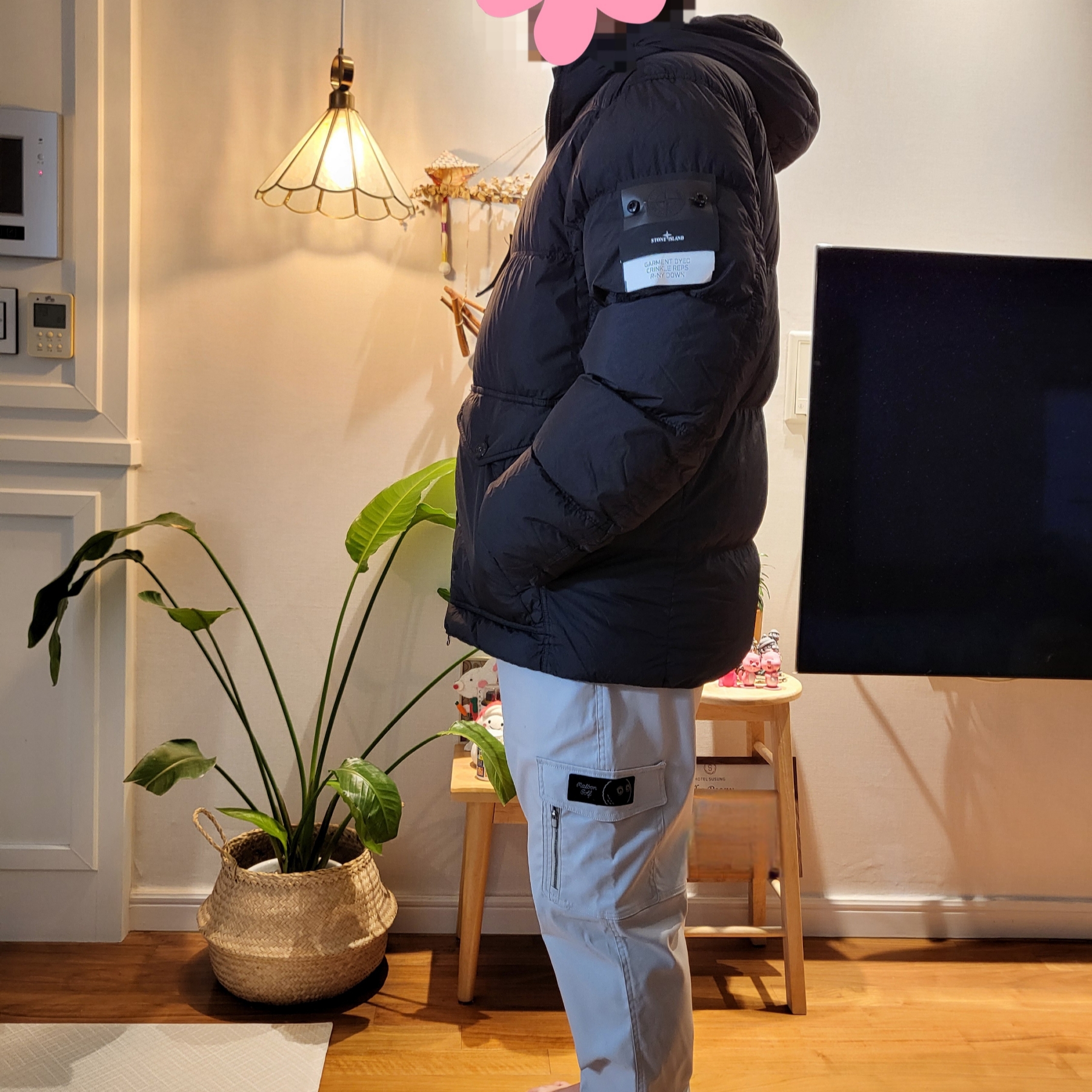 Stone Island 40723 Crinkle Reps Hooded Down Jacket Black - 24FW 착용 스타일 - 2