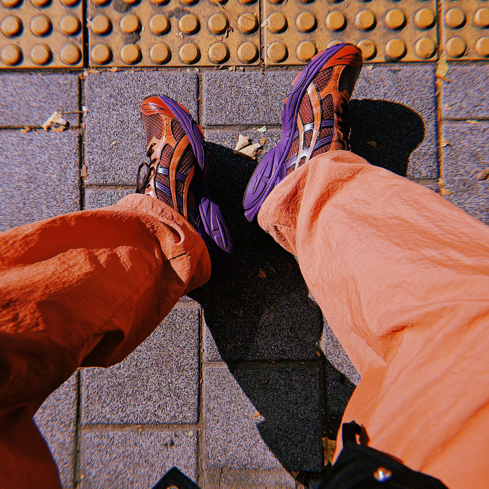 Asics UB1-S Gel-Kayano 14 Classic Red 착용 스타일 - 2