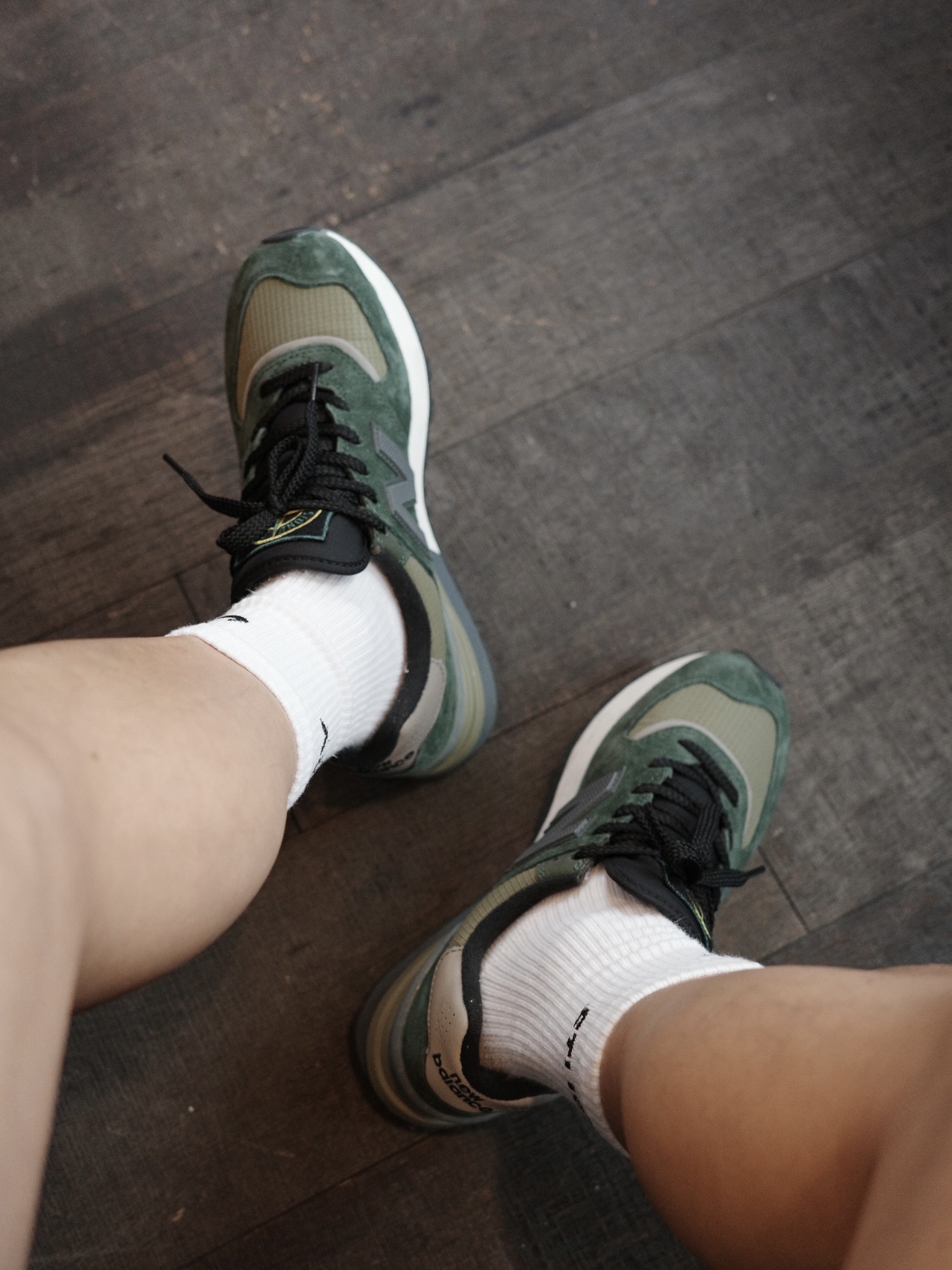 New Balance x Stone Island 574 Legacy Dark Green 착용 스타일