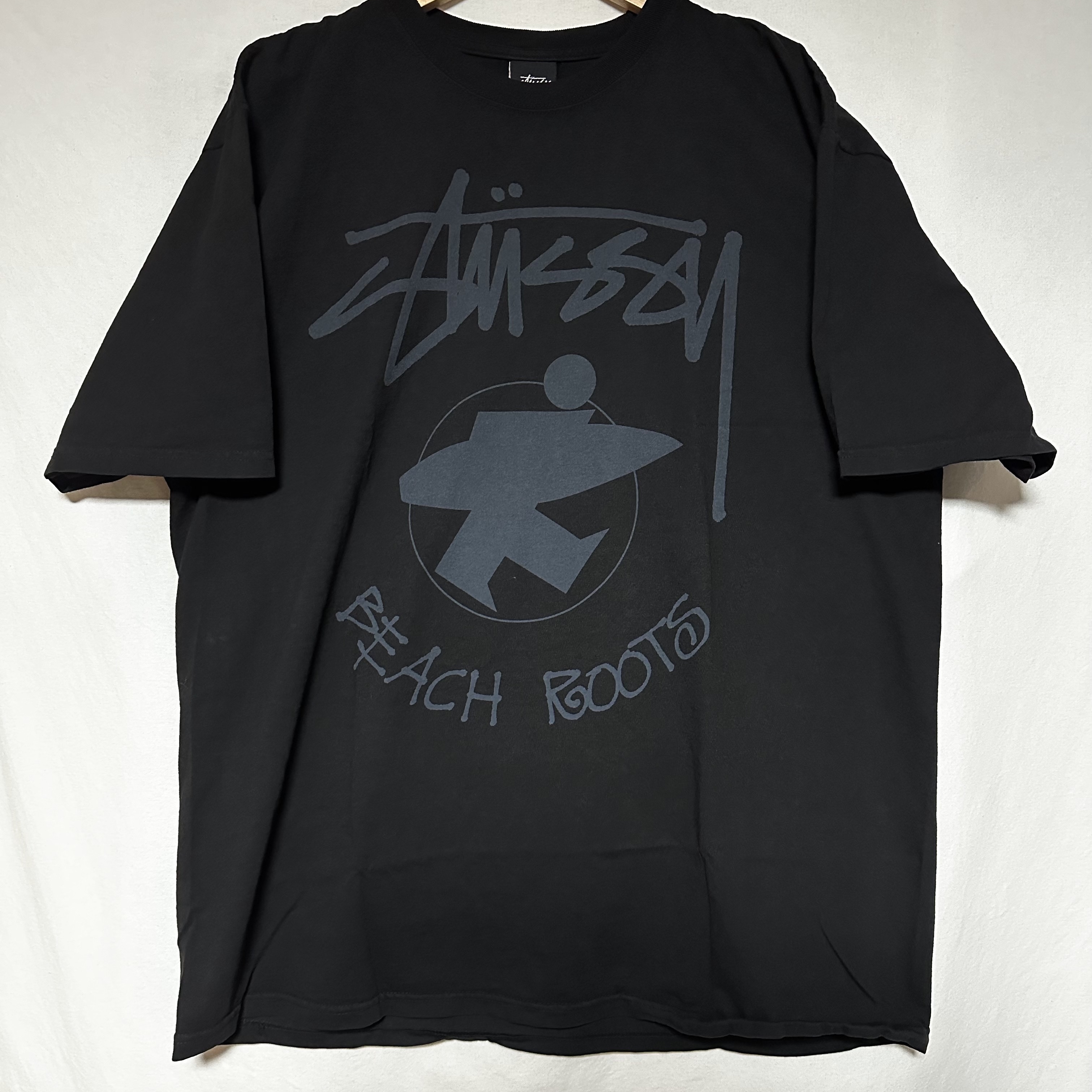 Stussy Beach Roots Pigment Dyed T-Shirt Black 착용 스타일