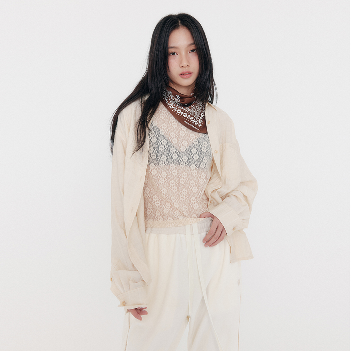 지지지 플로럴 레이스 탑 크림 베이지(zeezeezee Floral Fitted Top Cream Beige) - 3