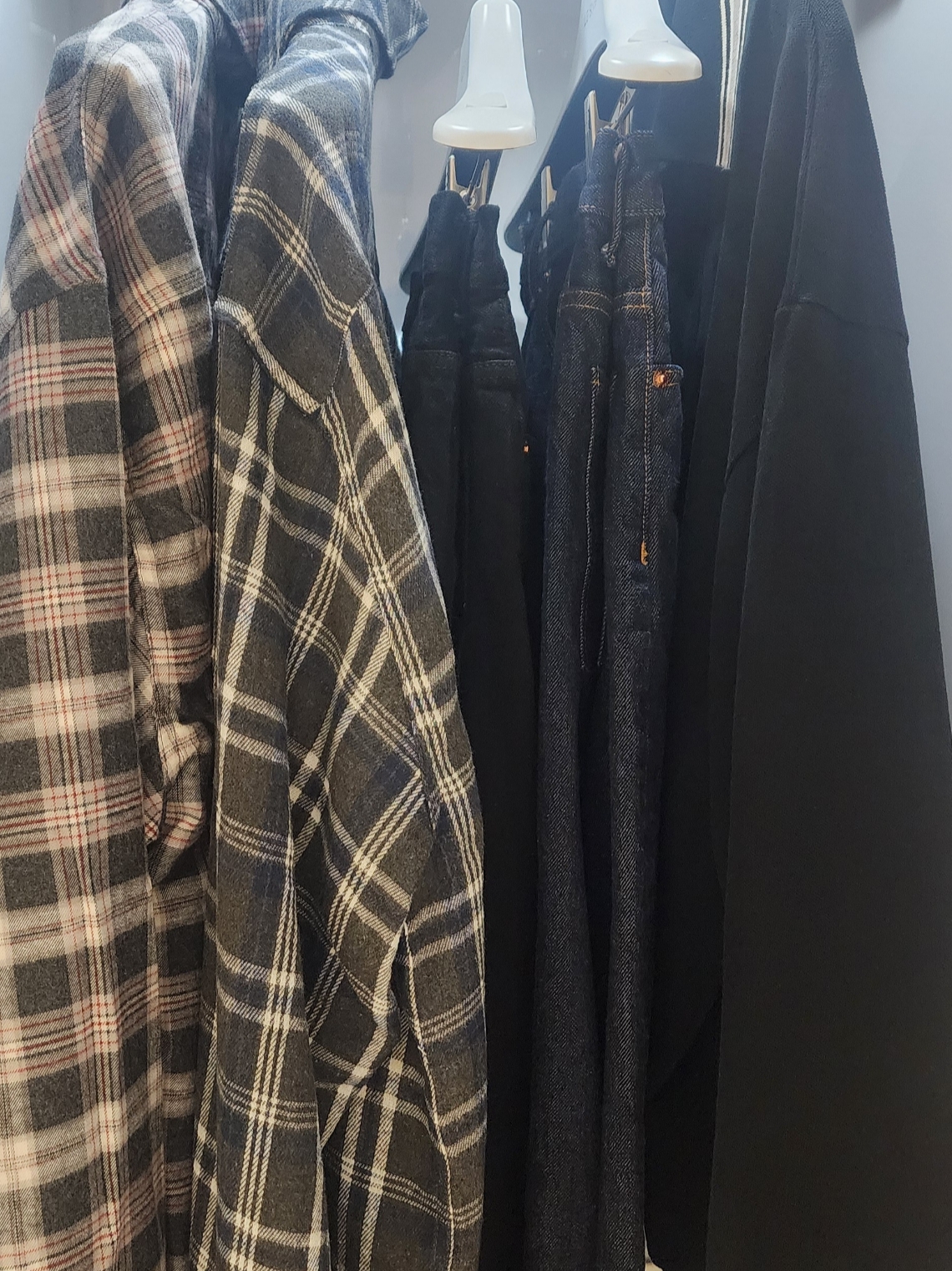 Undermycar Mu.75 Anti Fxxking Logo Play Basic Long Sleeve Flannel Shirts Burgundy Black, Supreme Rigid Baggy Selvedge Jean Rigid Indigo - 24FW 착용 스타일