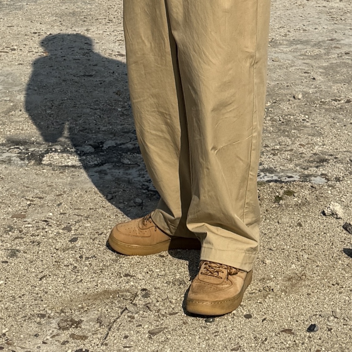 Nike Air Force 1 '07 WB Flax 착용 스타일