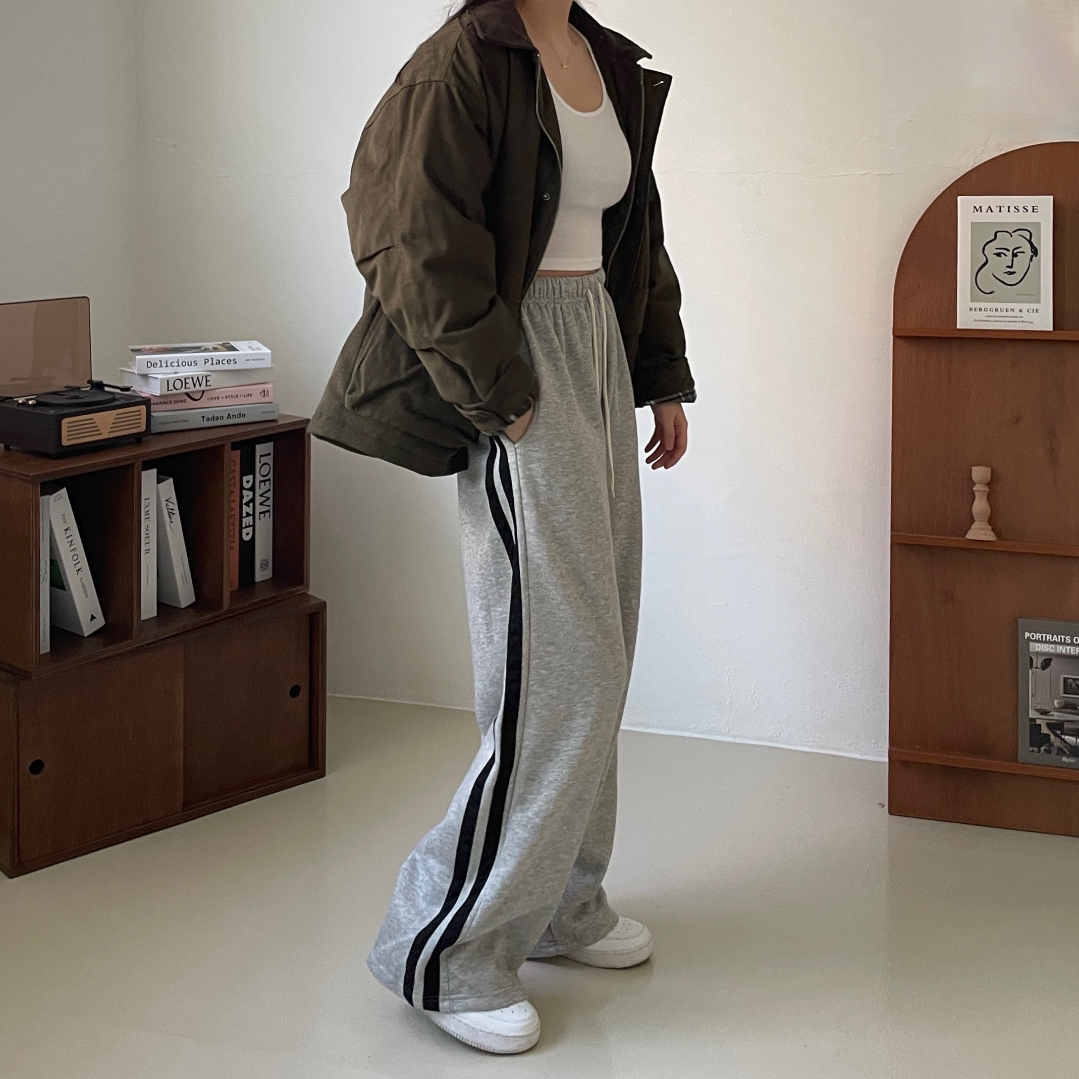 (W) Nike Air Force 1 '07 Low White 착용 스타일 - 1