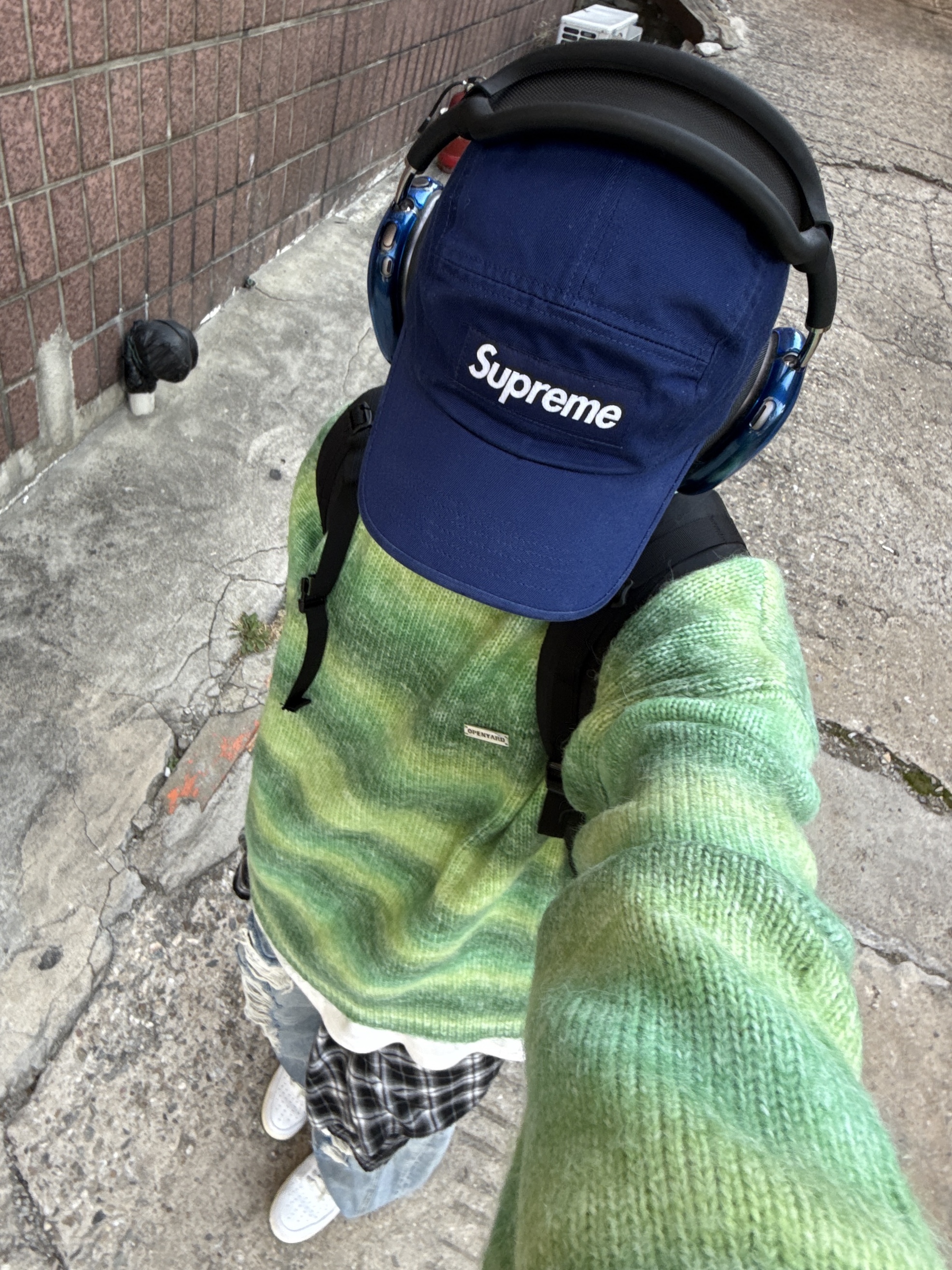 Nike Air Force 1 '07 LV8 Varsity White Pine Green, Supreme Backpack Black - 23FW 착용 스타일 - 4