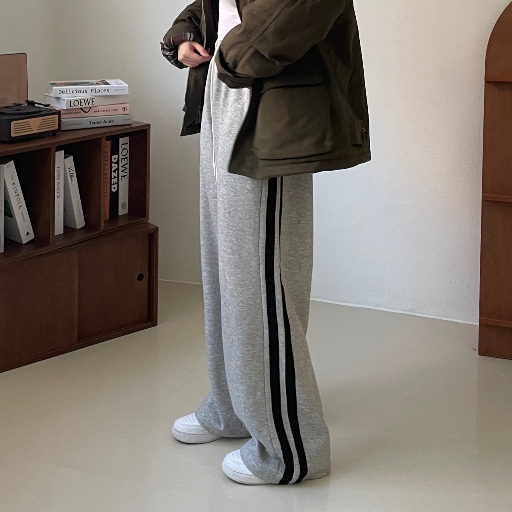 (W) Nike Air Force 1 '07 Low White 착용 스타일 - 4