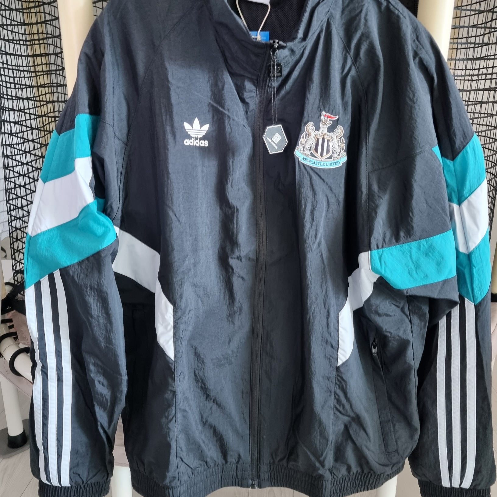 Adidas Newcastle United FC Originals Track Top Black - KR Sizing 착용 스타일