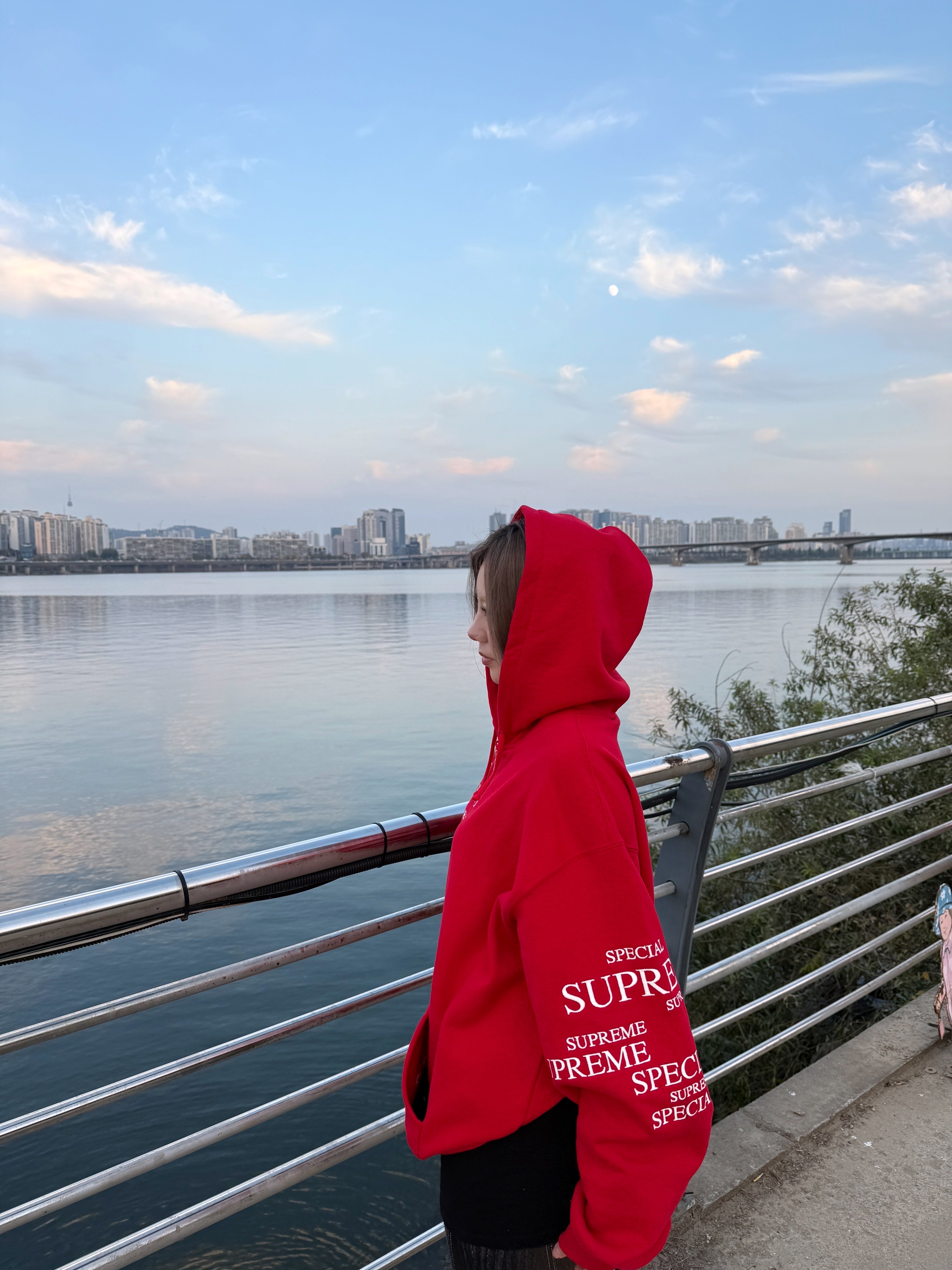 Supreme Special Zip Up Hooded Sweatshirt Red - 24FW 착용 스타일 - 1
