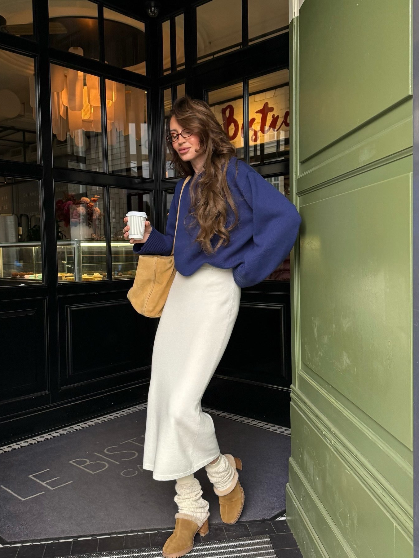 Maison Kitsune Fox Head Patch Regular R-Neck Pullover Knit Deep Blue, YUJI Classic Long Skirt White 착용 스타일 - 2