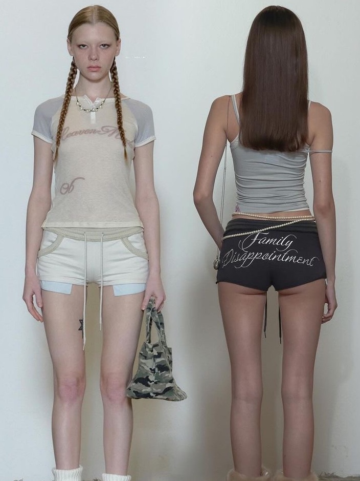(W) Sculptor Classic Logo Halter Top White, Sculptor Reverse Block Denim Pants Light Denim Reverse 착용 스타일 - 2