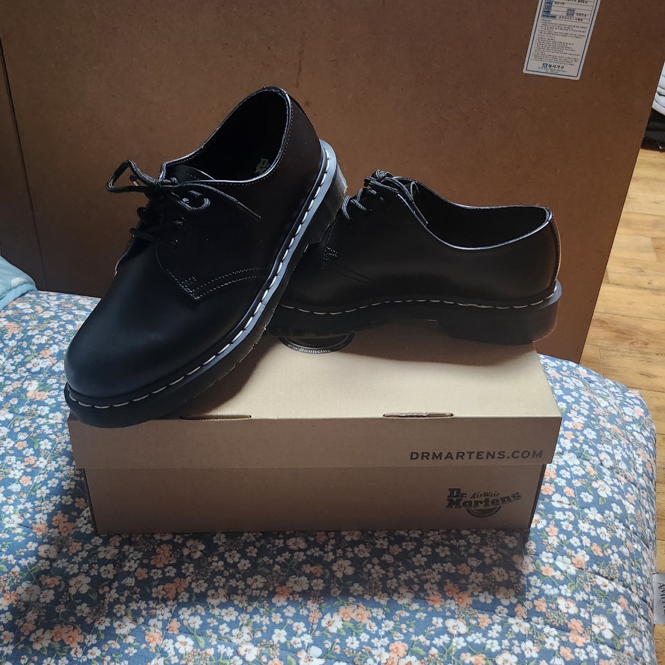 Dr. Martens 1461 WS Black Smooth 착용 스타일 - 1