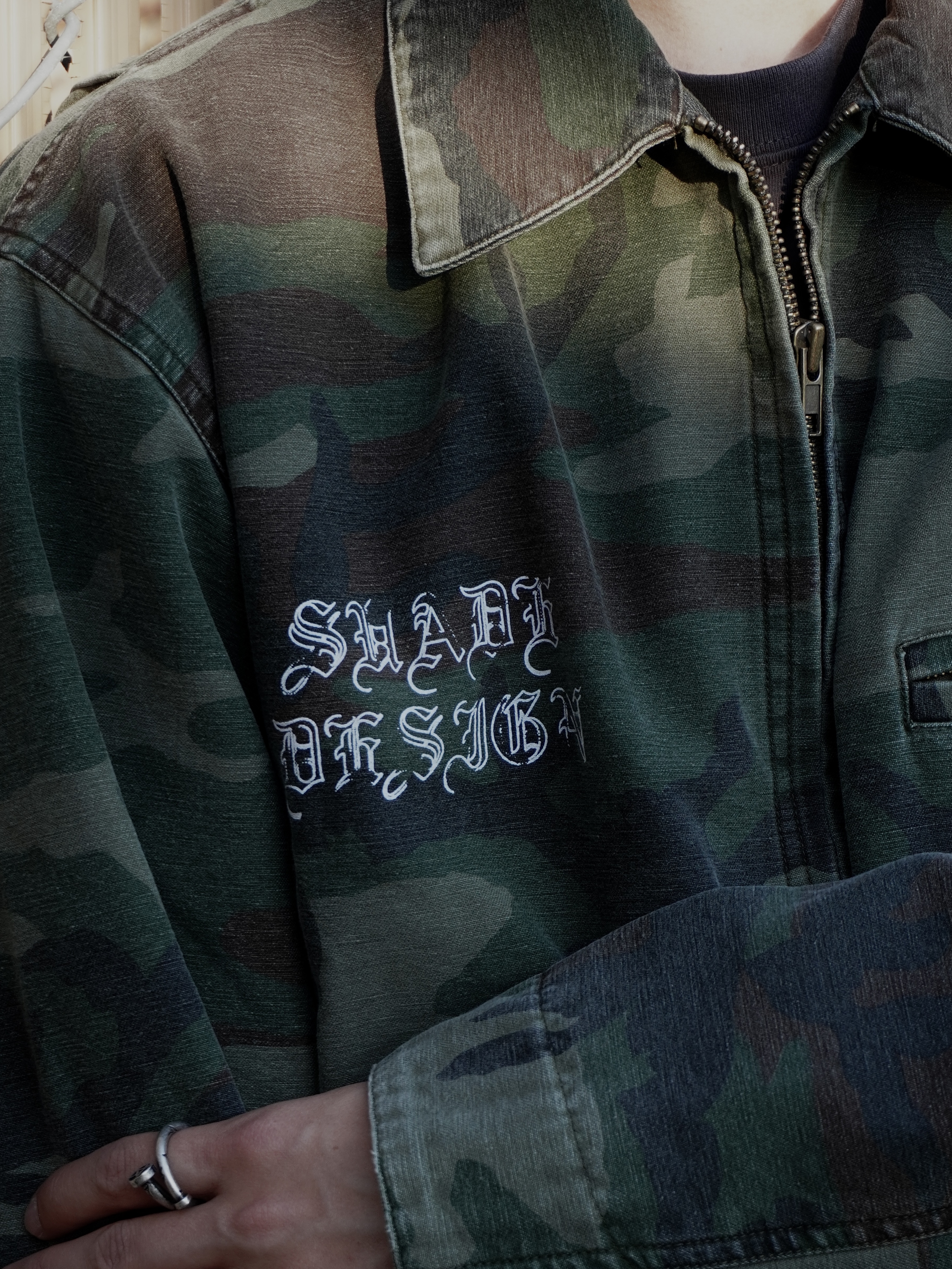 Suade Washed Work Jacket Camo, Nike x Comme des Garcons Homme Plus Air Force Mid Black 착용 스타일 - 7