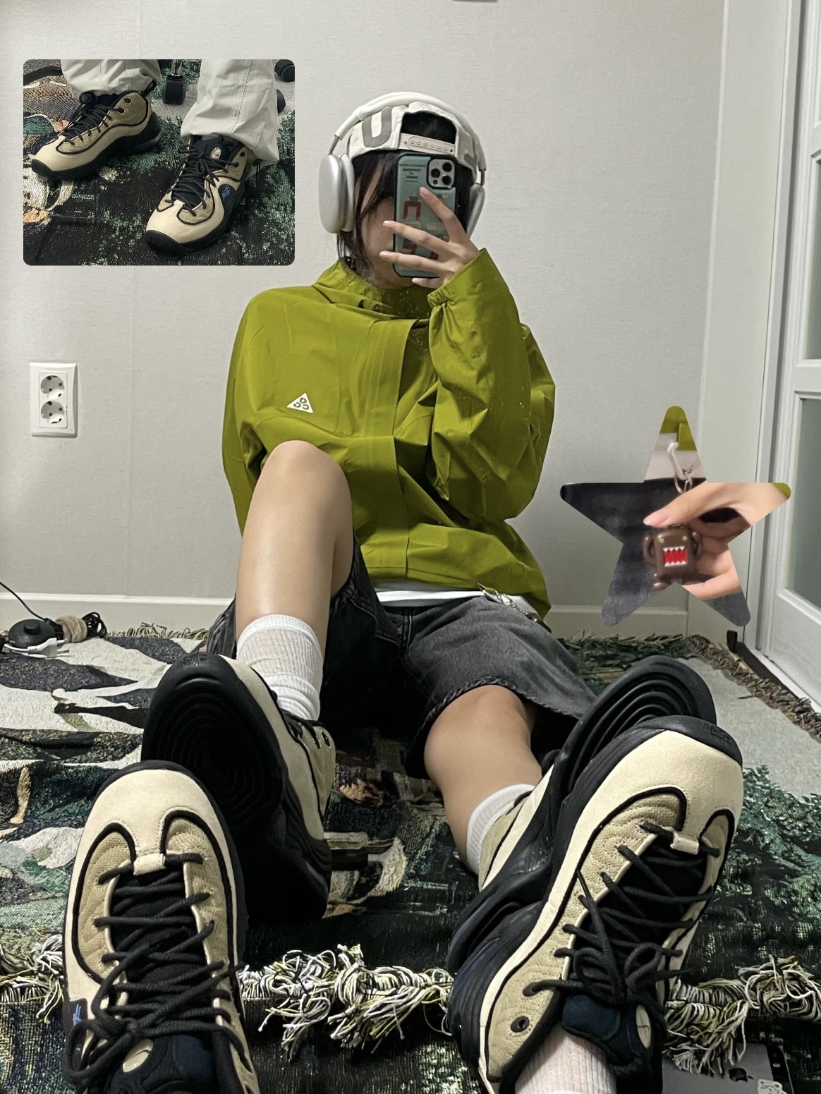 Nike x Stussy Air Penny II Rattan and Limestone, Apple AirPods Max Lightning Silver (Korean Ver.) 착용 스타일 - 1