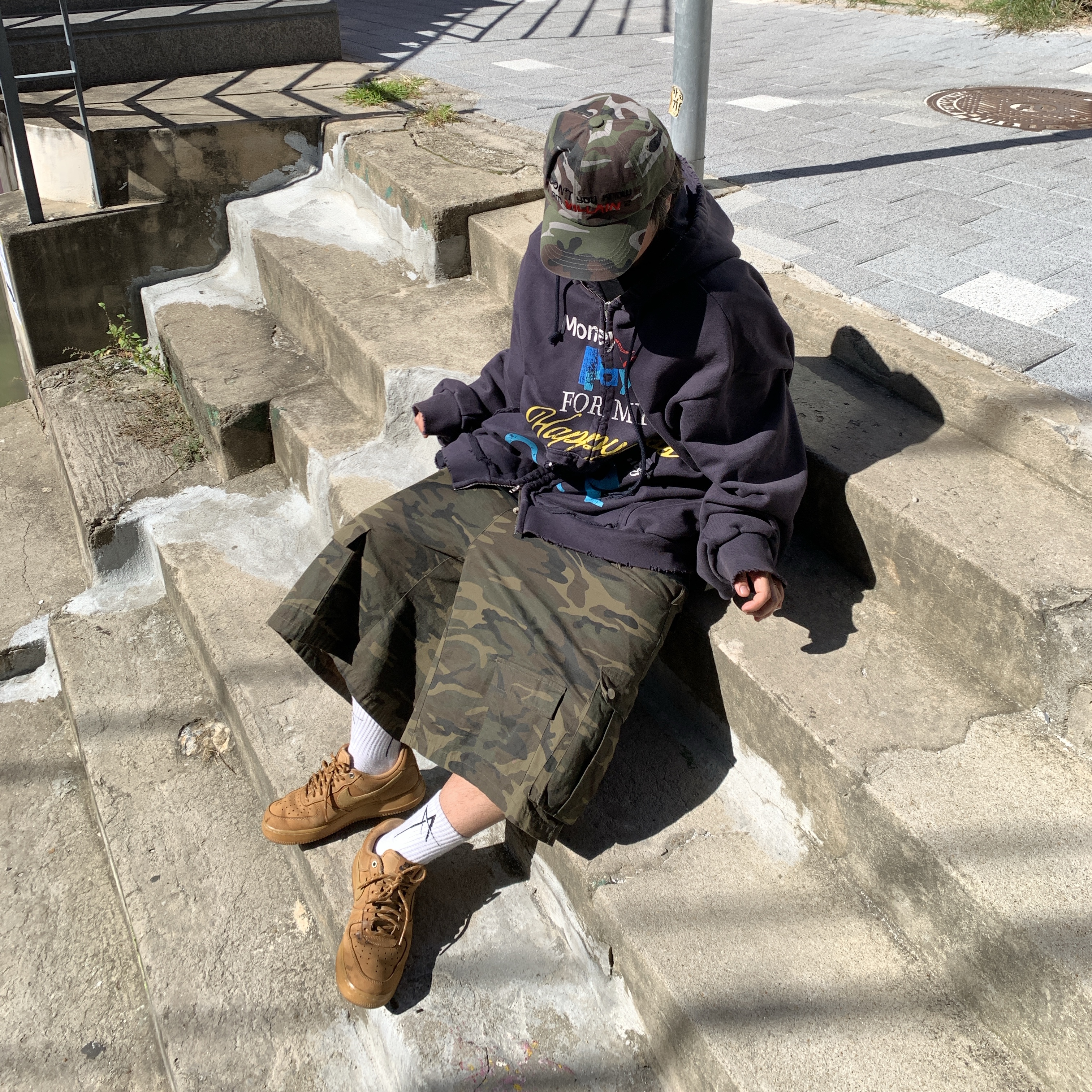 Project G/R Happiness Zip Hoodie Navy 착용 스타일 - 4
