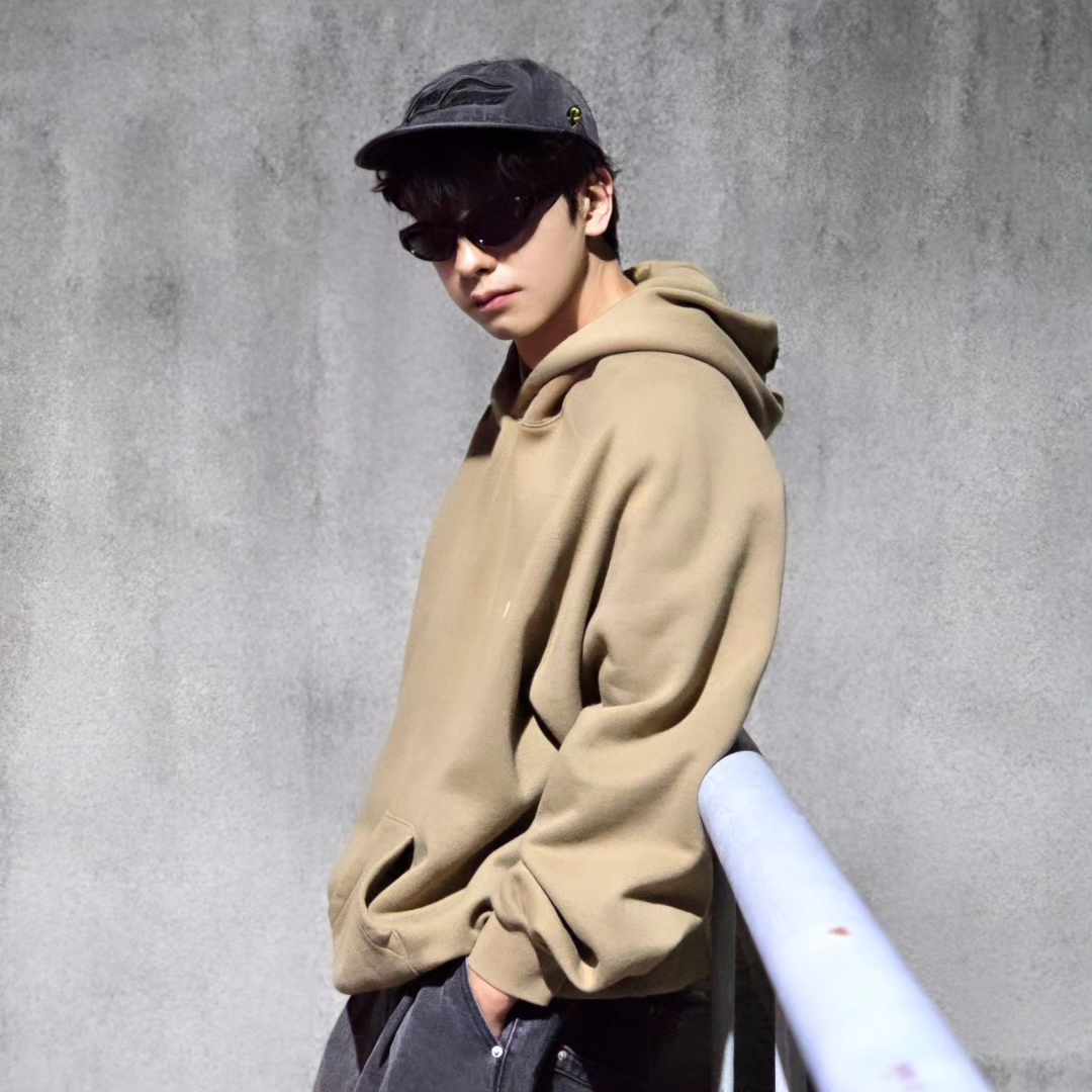 Essentials Hoodie Oak - 22SS, Jordan 1 Retro High OG Vachetta Tan 착용 스타일 - 2