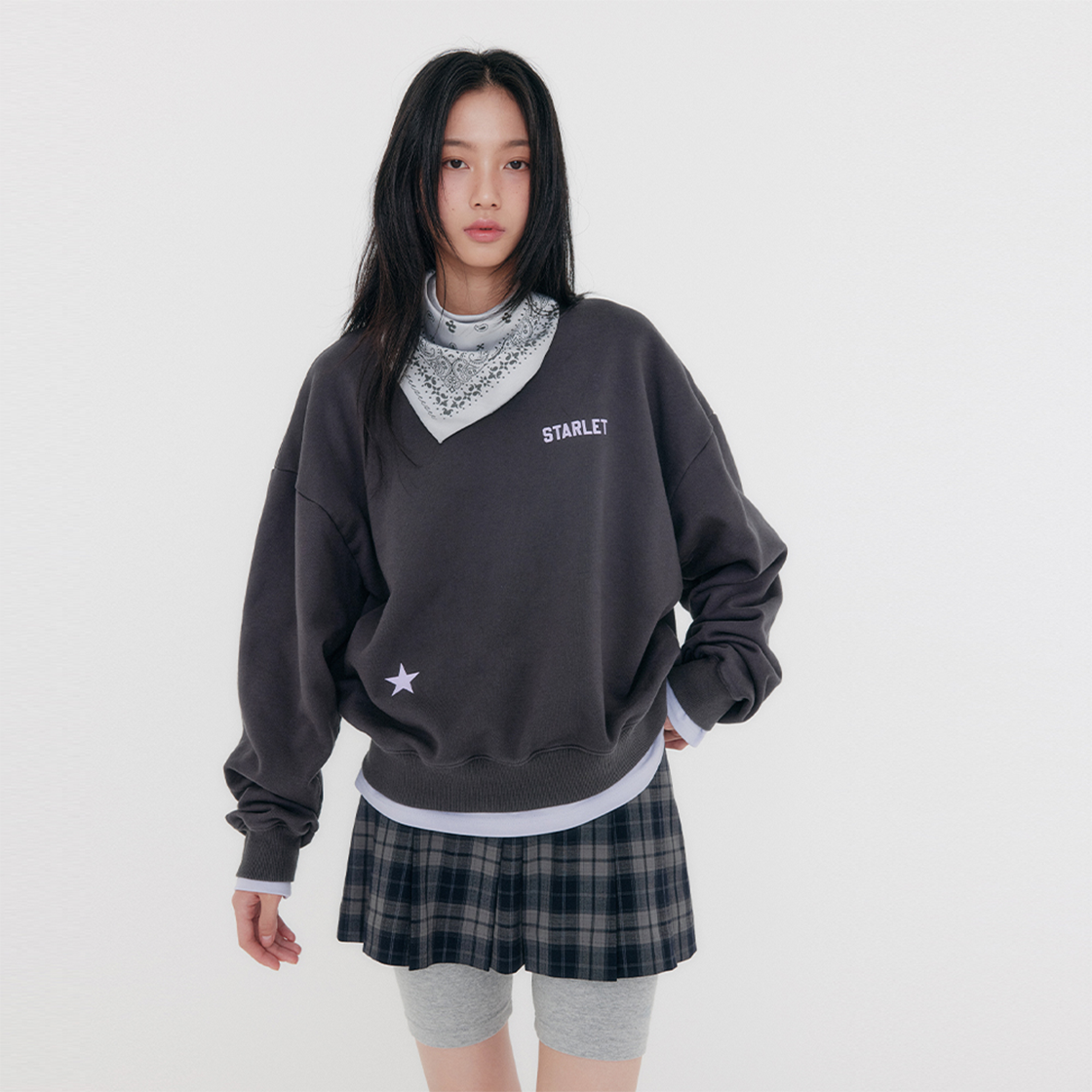 지지지 프린티드 실키 스카프 실버(zeezeezee Printed Silky Scarf Silver) - 2