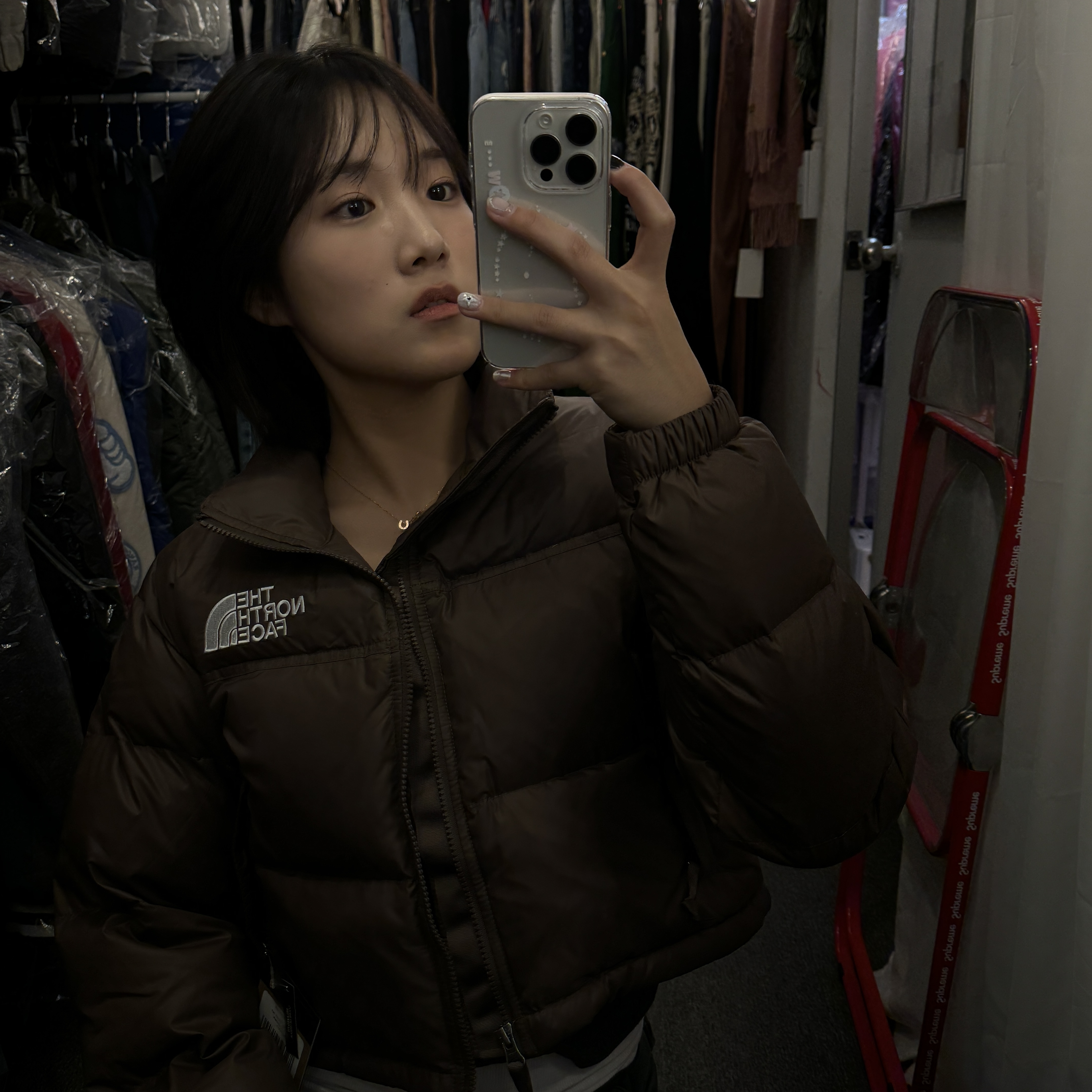 The North Face RMST Nuptse Jacket Khaki Stone, (W) The North Face RMST Nuptse Jacket Black 착용 스타일 - 4