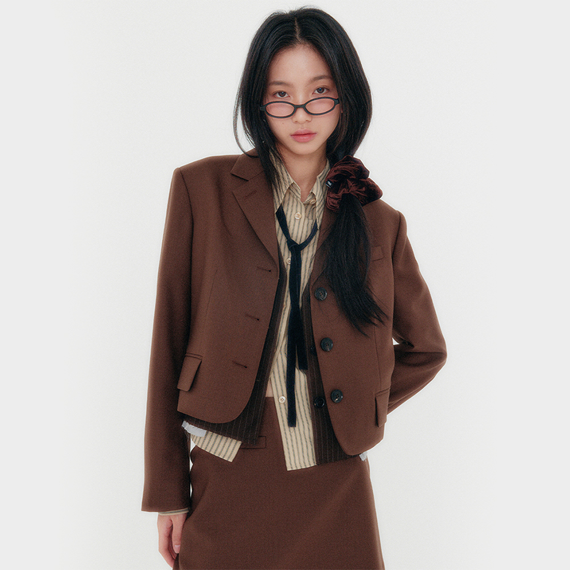 지지지 벨벳 스크런치 브라운(zeezeezee Velvet Scrunchie Brown) - 2