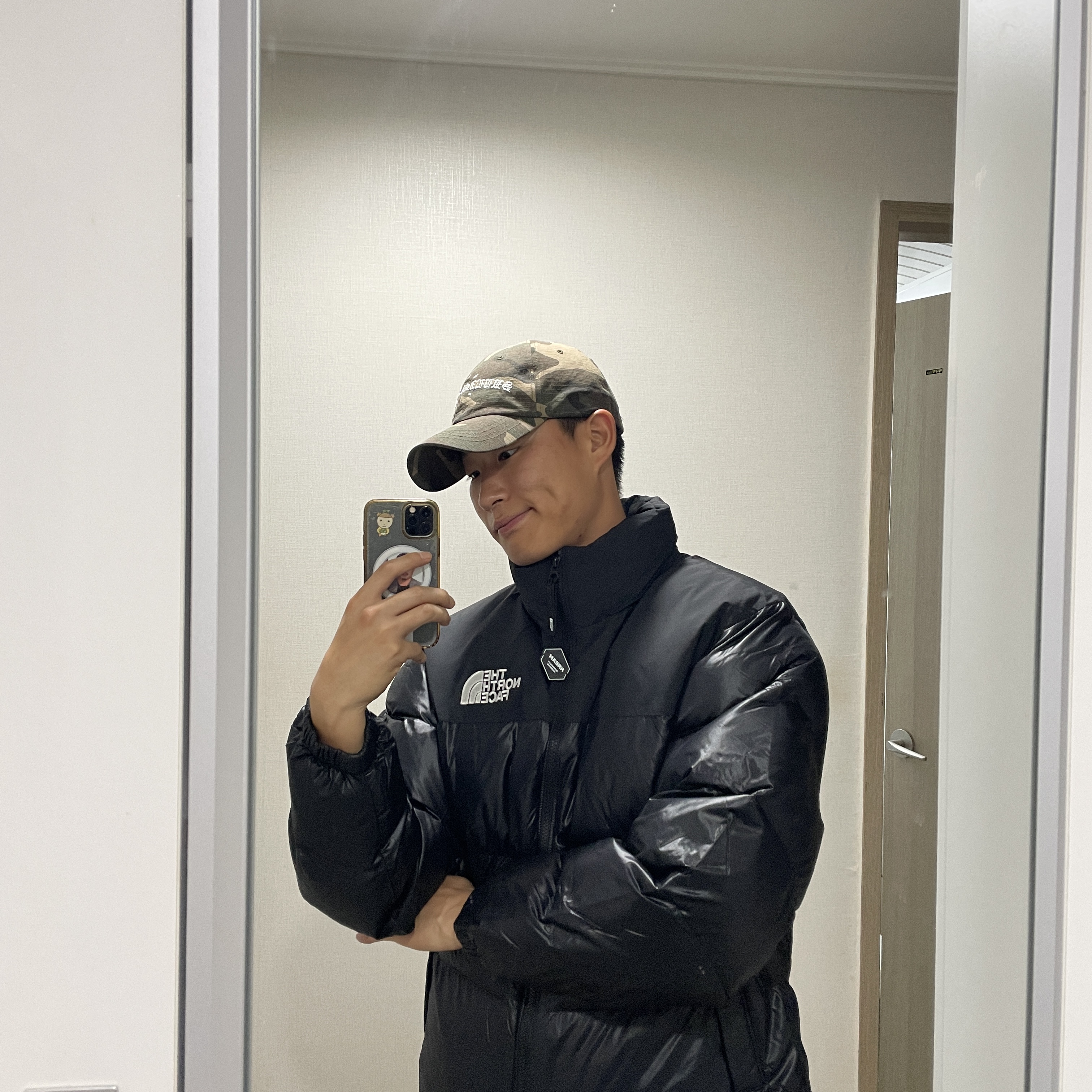 The North Face On Ball Jacket Black 착용 스타일