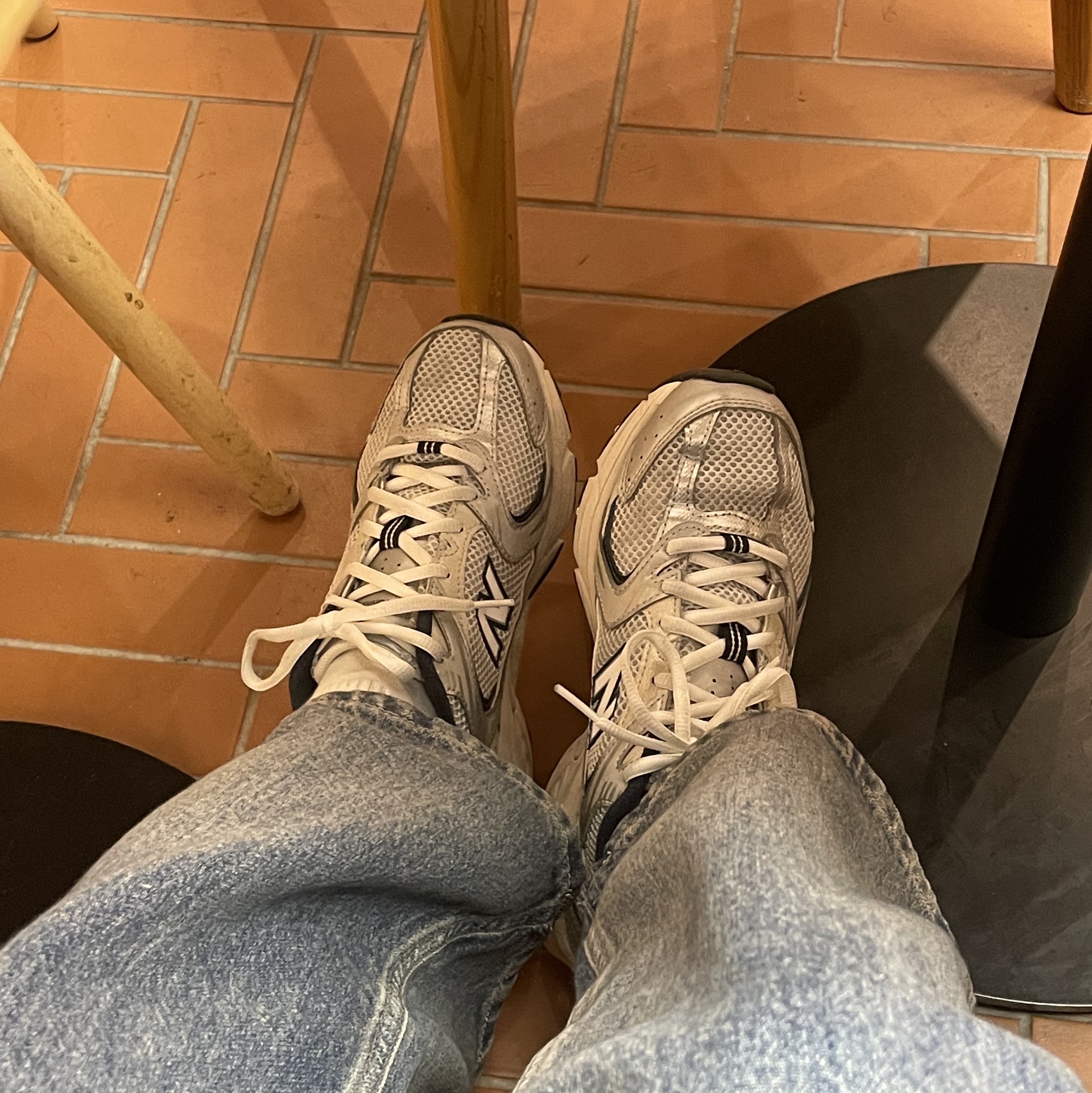 New Balance 530 Steel Grey 착용 스타일
