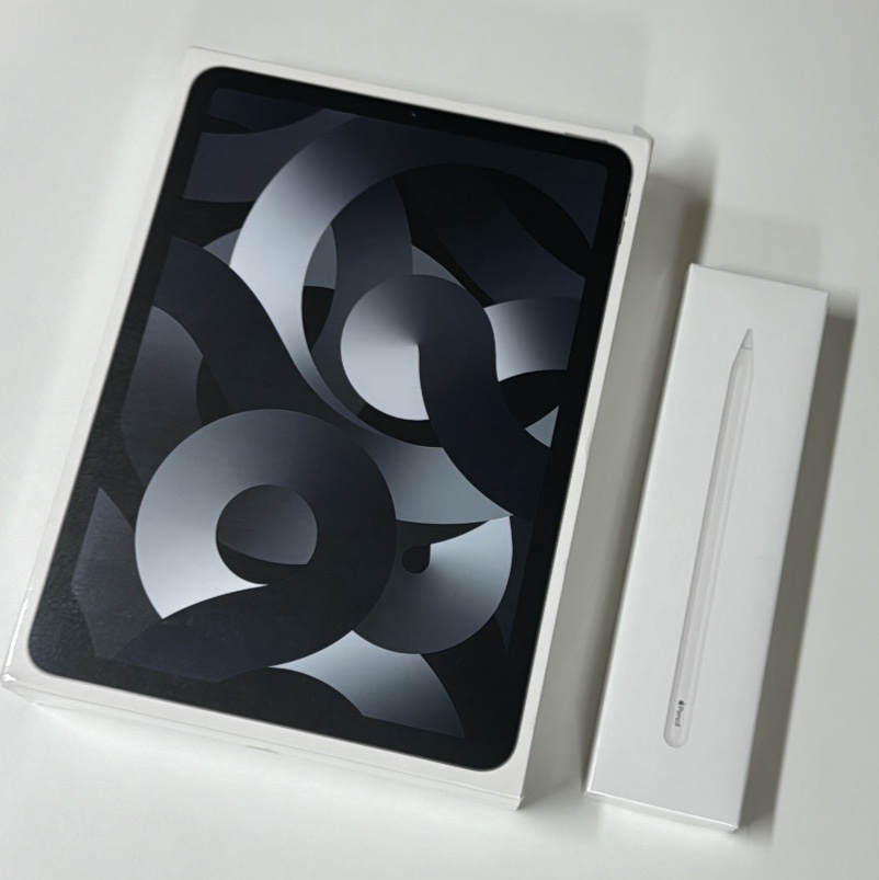 Apple iPad Air 5th Gen Wifi 64GB Space Gray (Korean Ver.) 착용 스타일