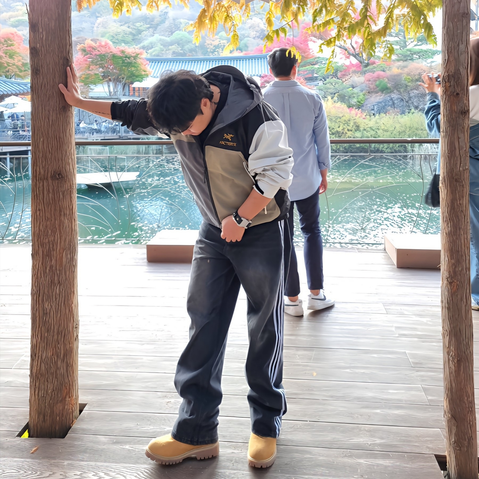 Arc'teryx x Beams Dimensions Beta Jacket Multi, Jordan 1 x Off-White Retro High Chicago The Ten 착용 스타일 - 2