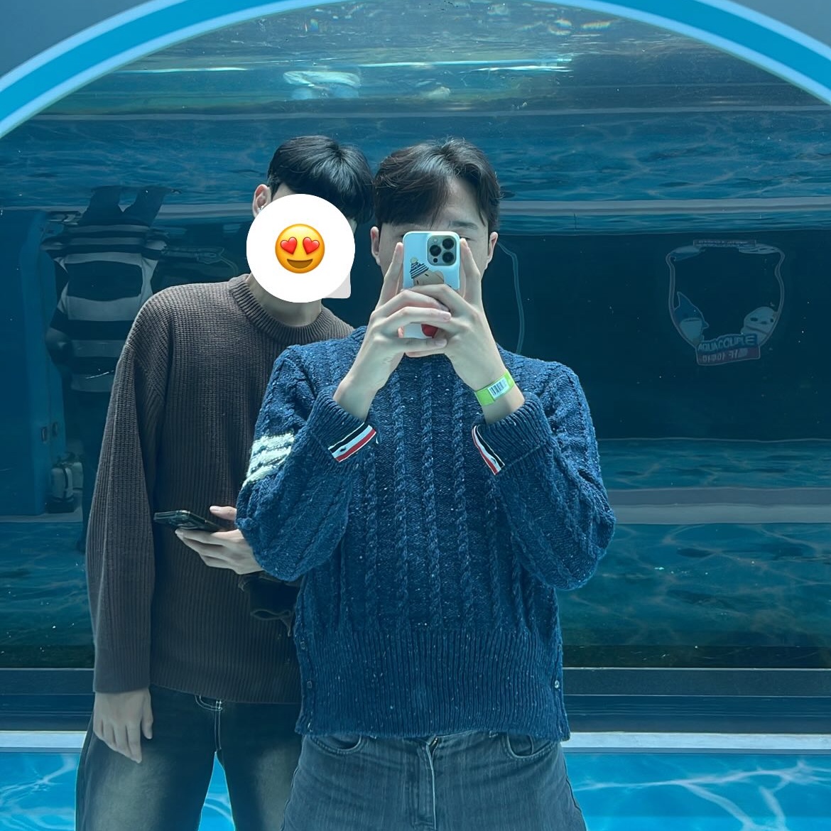 Thom Browne Donegal Twist Cable 4-Bar Classic Crewneck Pullover Blue 착용 스타일 - 1