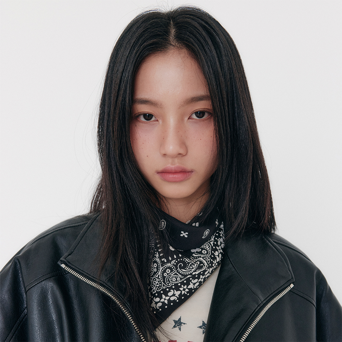 지지지 프린티드 실키 스카프 블랙(zeezeezee Printed Silky Scarf Black) - 2
