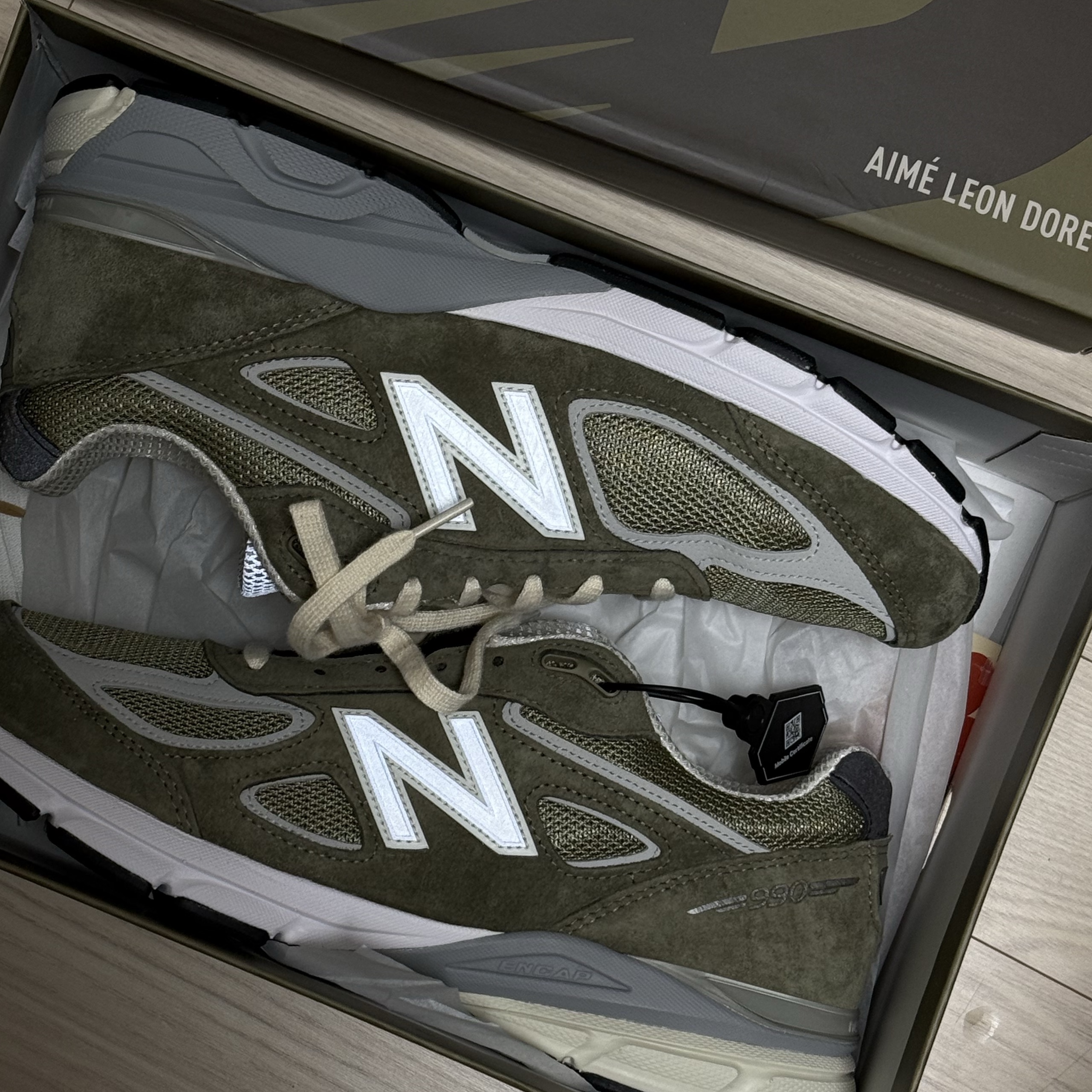 New Balance x Aime Leon Dore 990v4 Made in USA True Camo Beige 착용 스타일 - 2