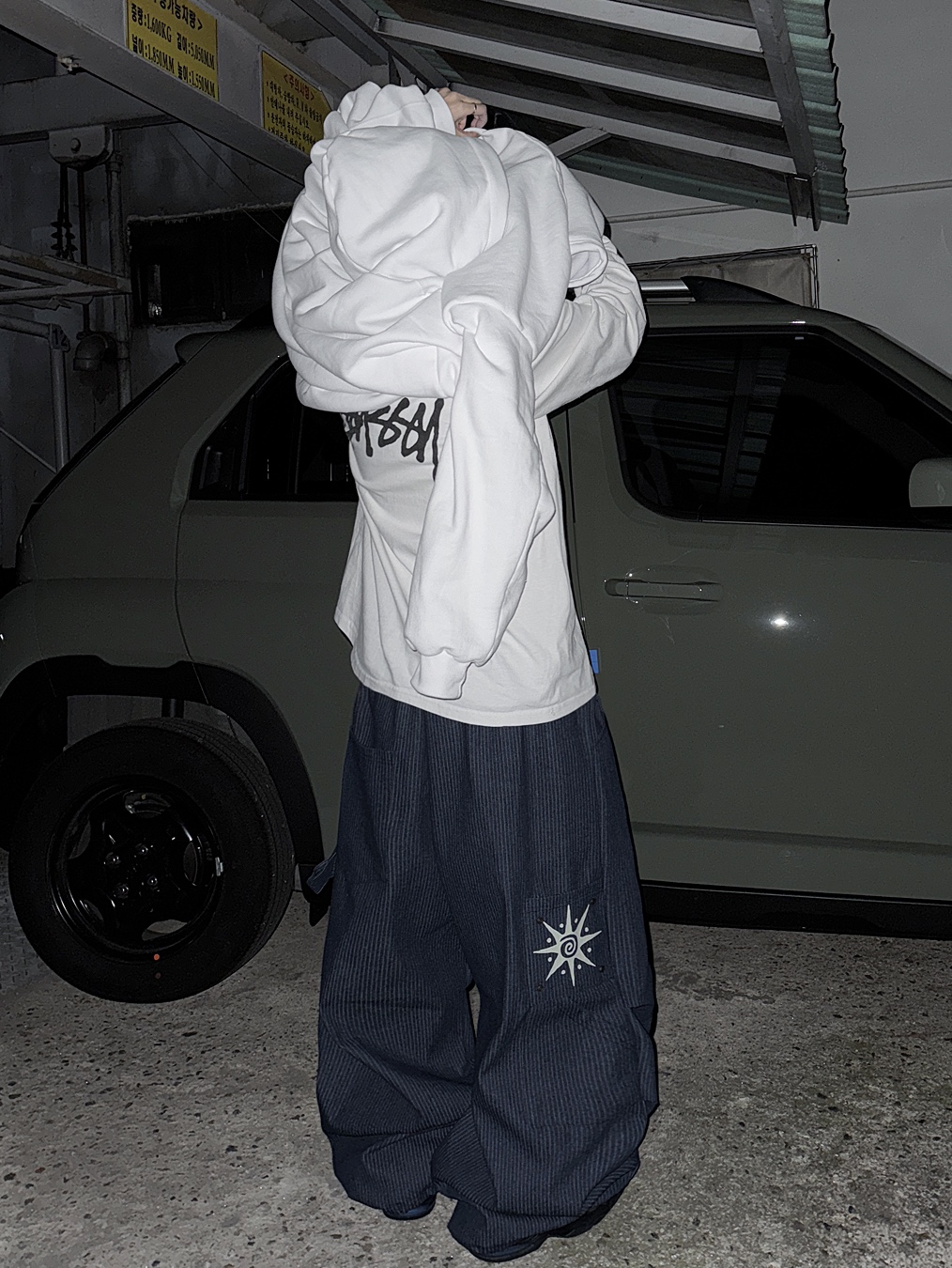 Nike x Stussy Air Penny II Rattan and Limestone, Stussy Basic Stussy LS T-Shirt White 착용 스타일 - 1