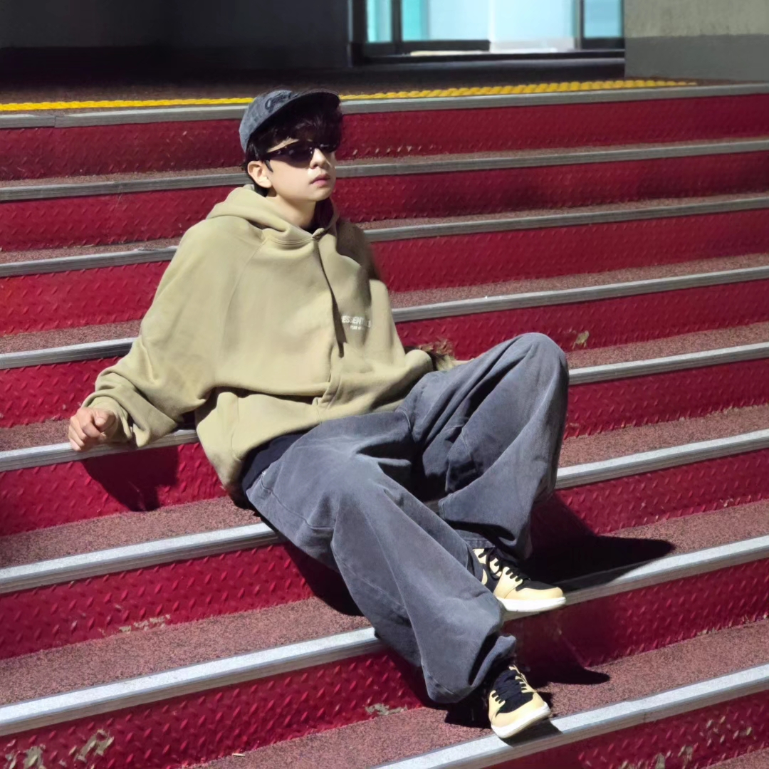 Essentials Hoodie Oak - 22SS, Jordan 1 Retro High OG Vachetta Tan 착용 스타일 - 8