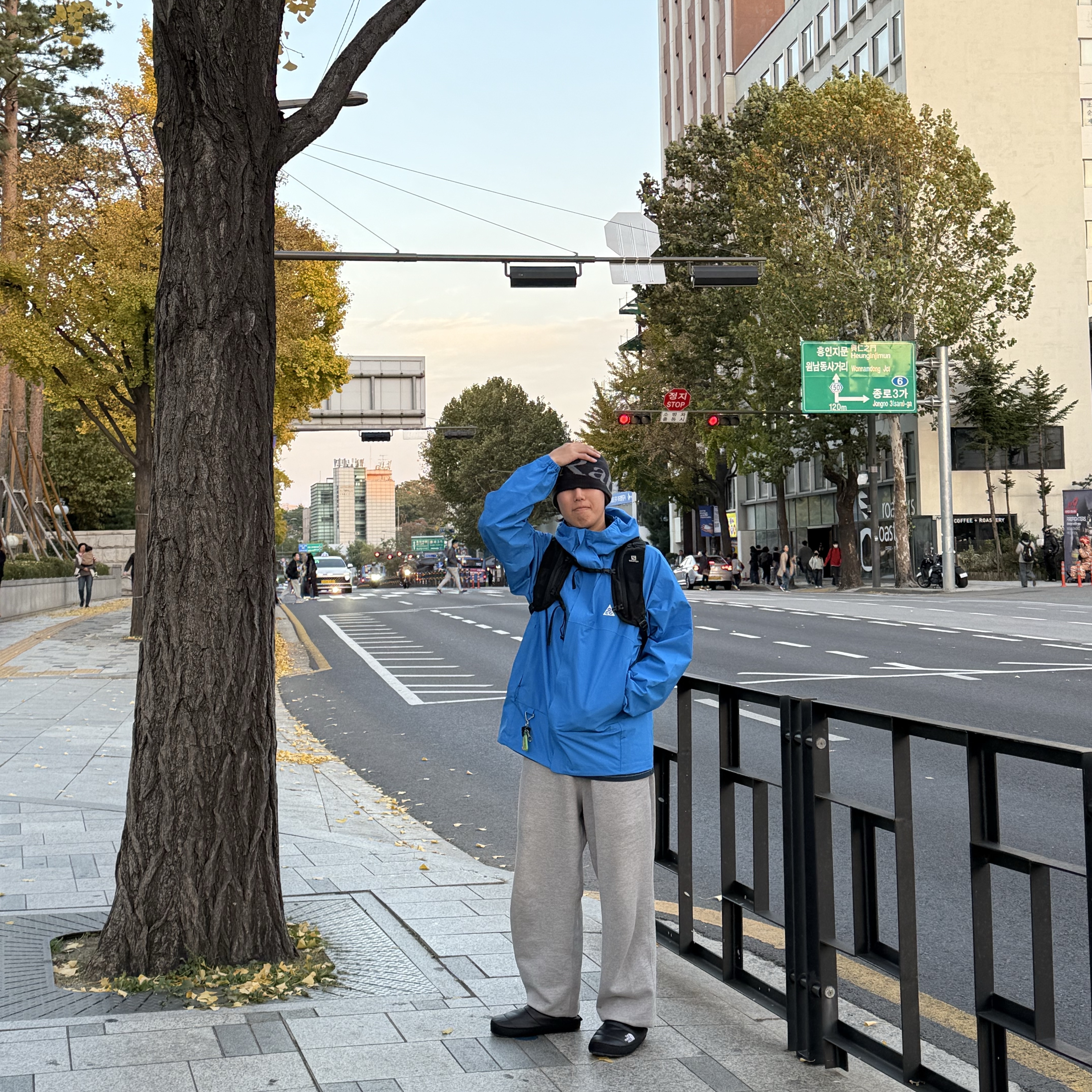 Nike ACG Storm-Fit ADV Cascade Rains Full Zip Jacket Light Photo Blue Summit White - Asia 착용 스타일 - 3