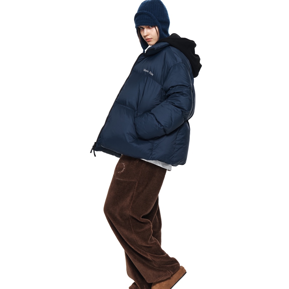 (W) Matin Kim High Neck Classic Puffer Down Jumper Navy 착용 스타일 - 5