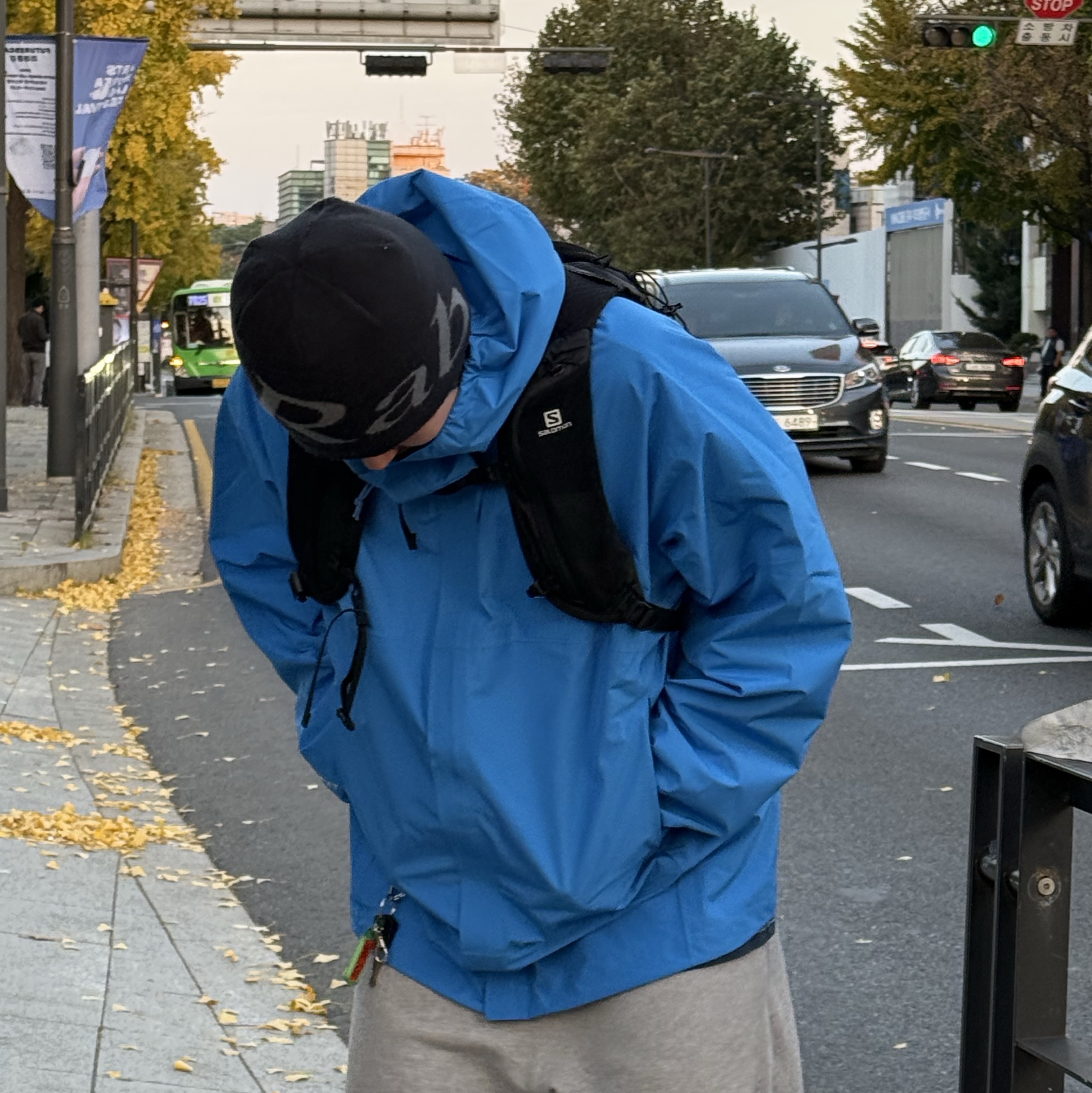 Nike ACG Storm-Fit ADV Cascade Rains Full Zip Jacket Light Photo Blue Summit White - Asia 착용 스타일 - 2