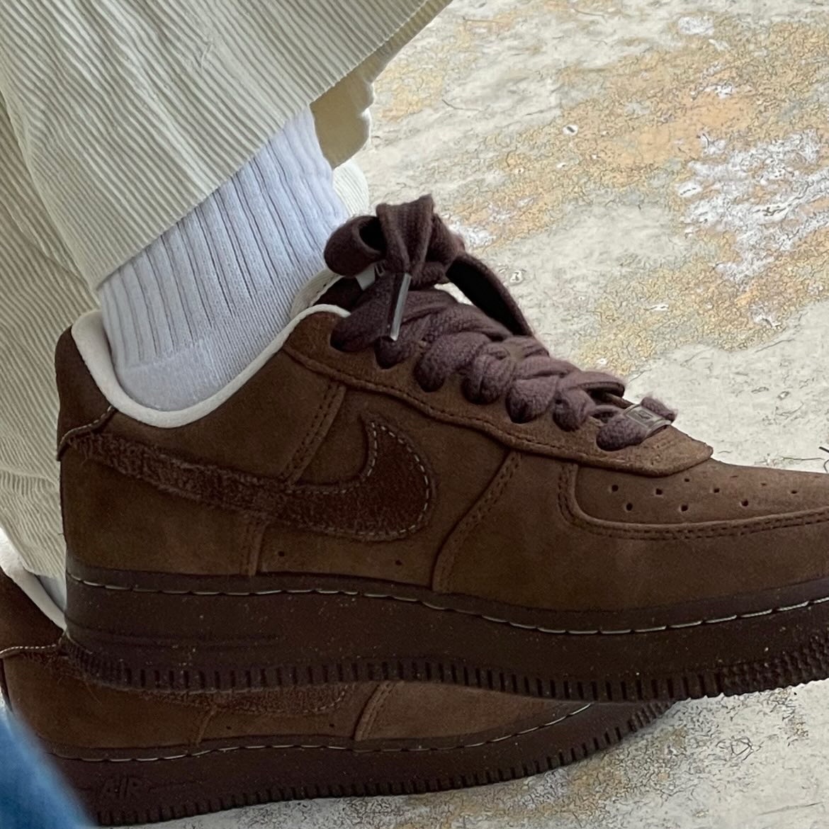 (W) Nike Air Force 1 '07 Cacao Wow 착용 스타일