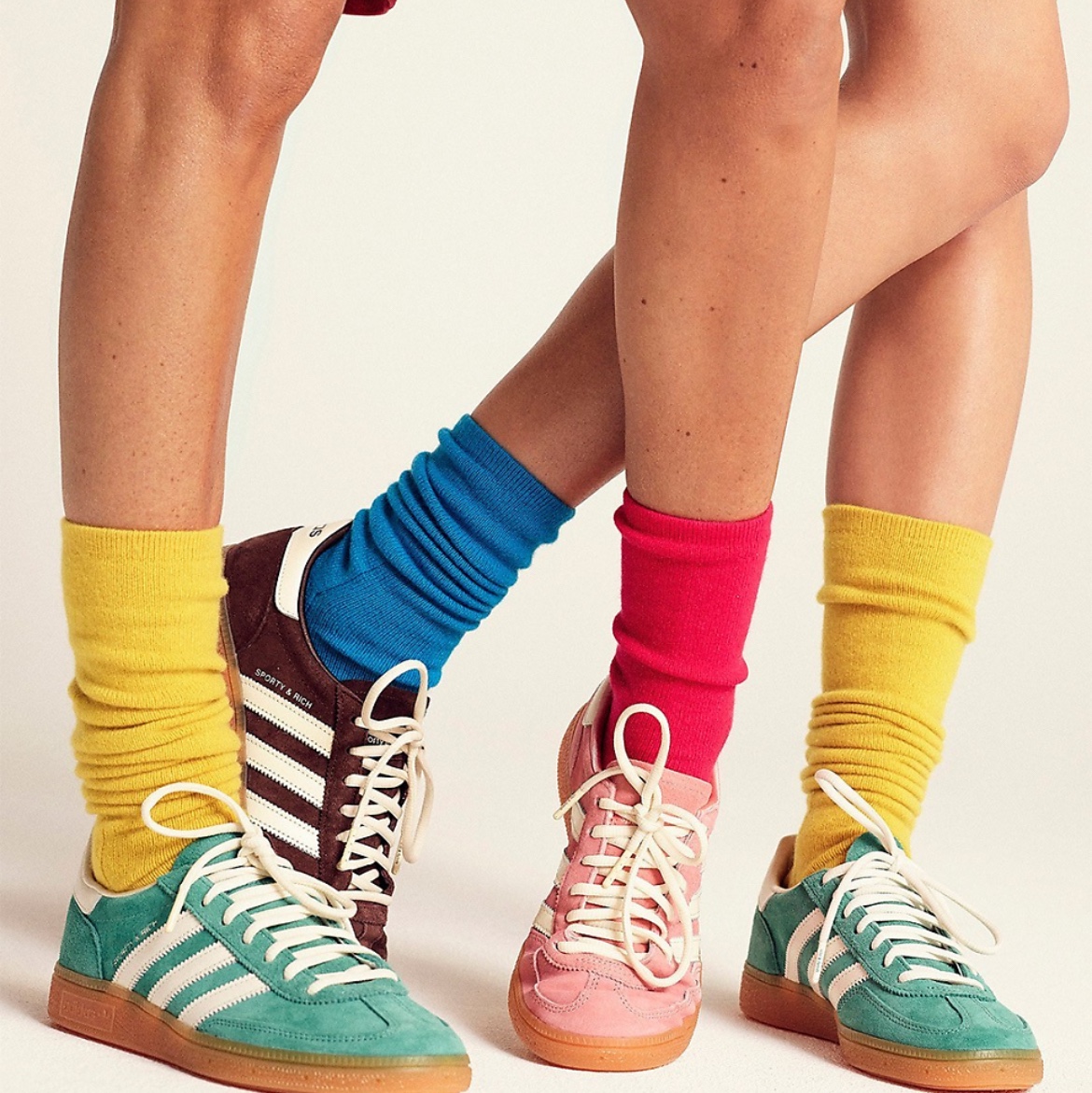 Adidas x Sporty & Rich Spezial Handball Pantone Core White 착용 스타일 - 5