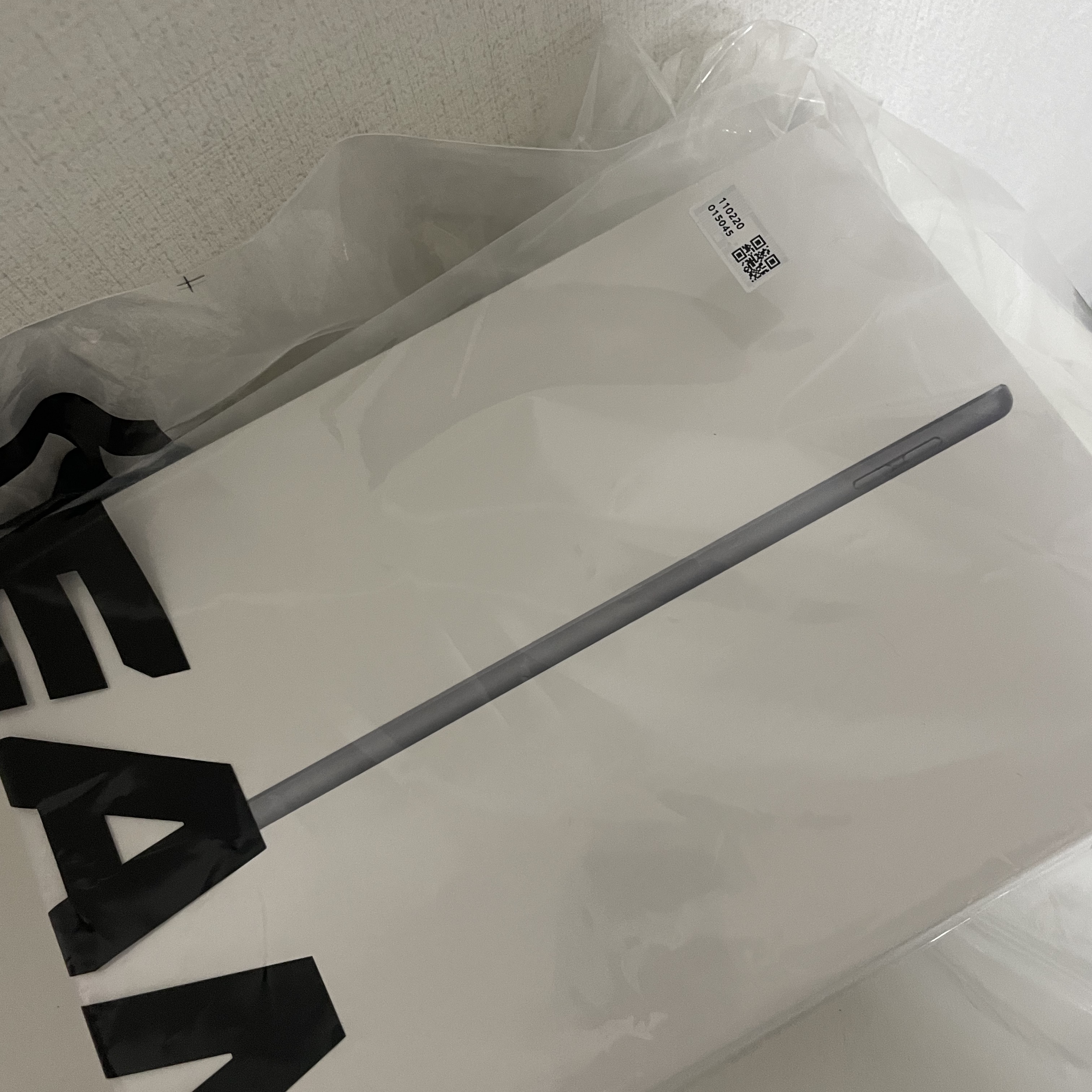 Apple iPad 9th Gen Wifi 64GB Space Gray (Korean Ver.) 착용 스타일